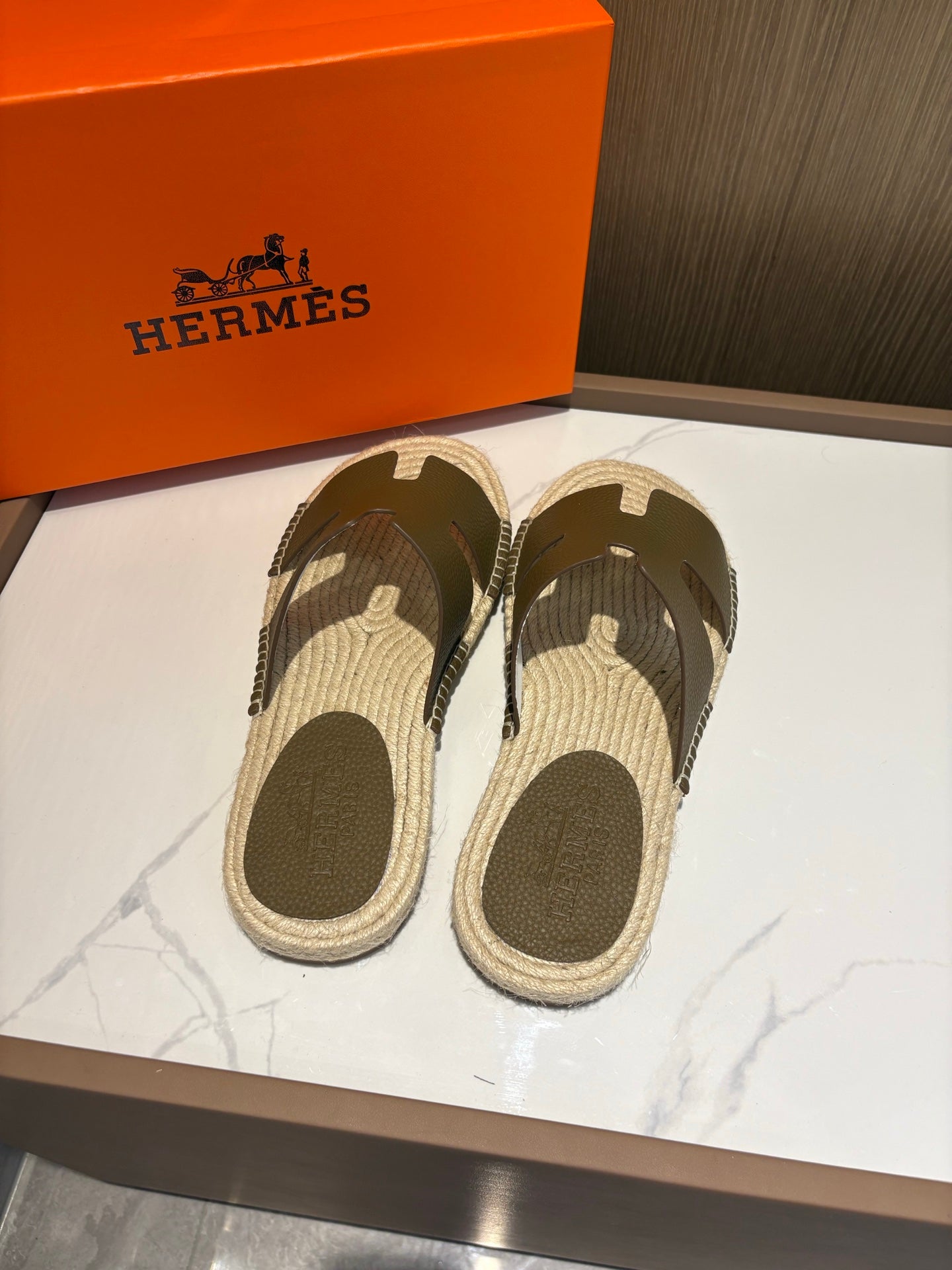 LuxluxHouse Best Quality Sandals Hermes
