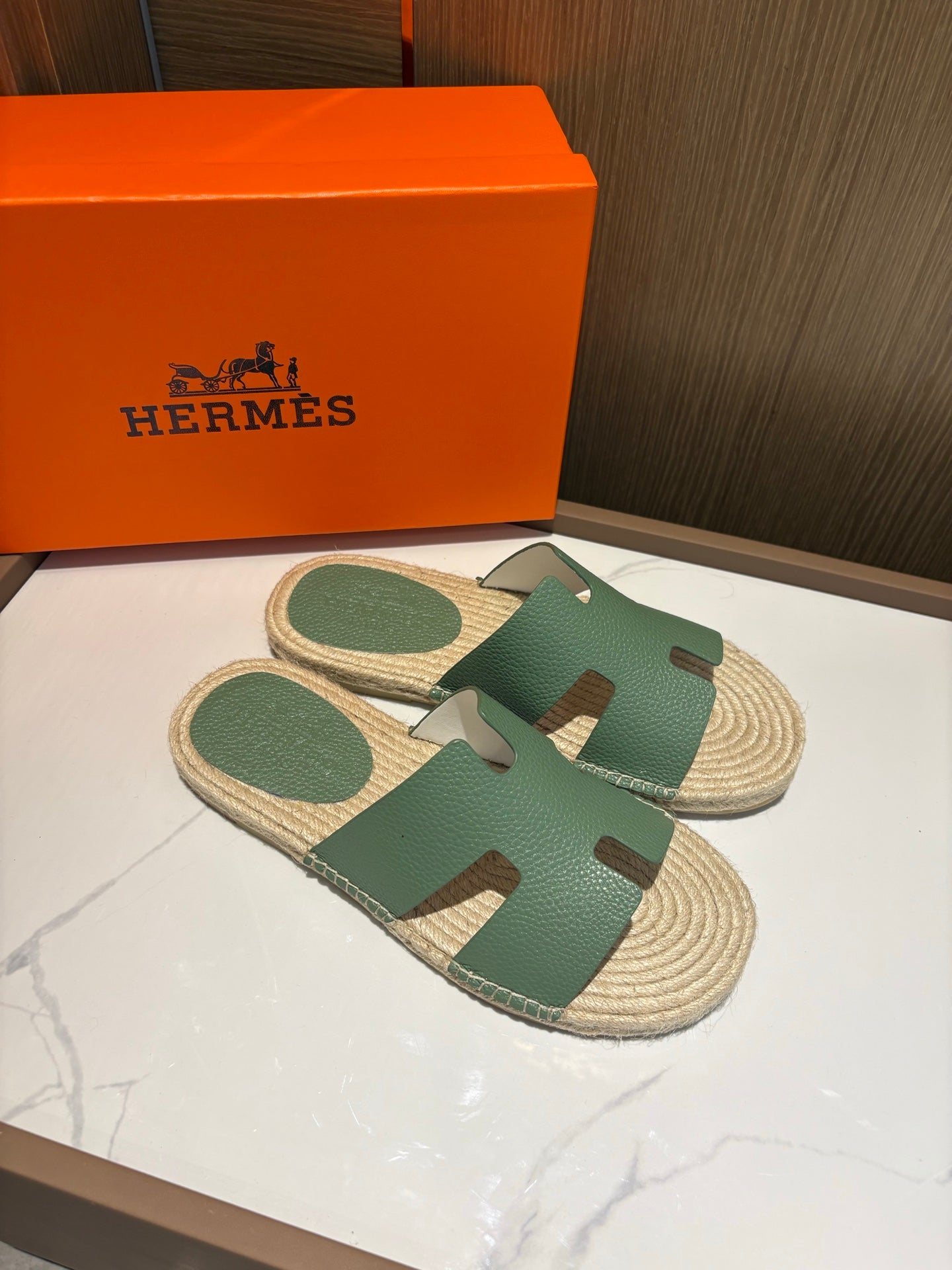 LuxluxHouse Best Quality Sandals Hermes