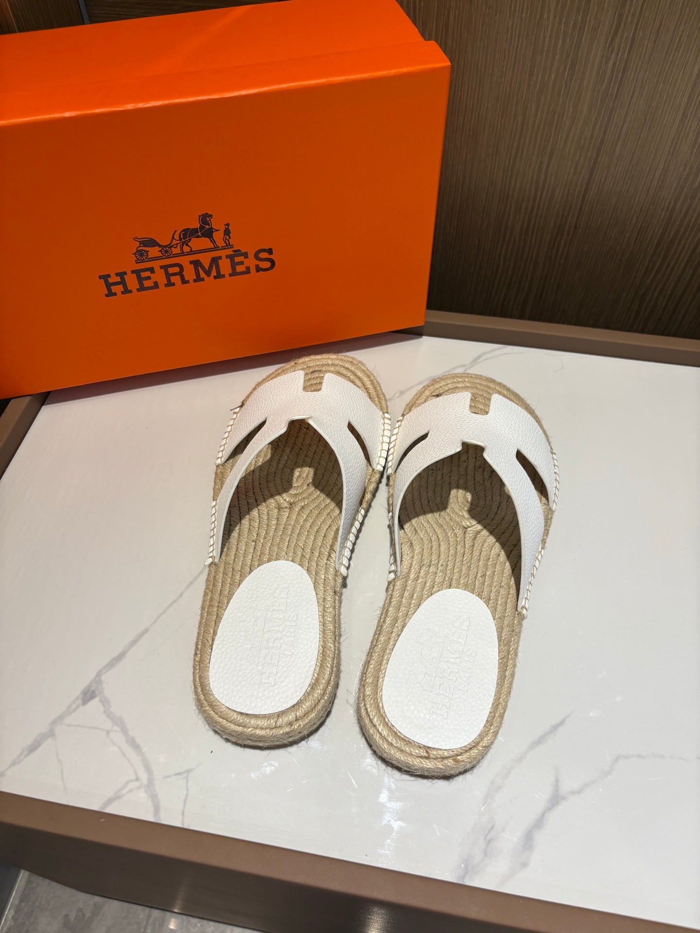LuxluxHouse Best Quality Sandals Hermes