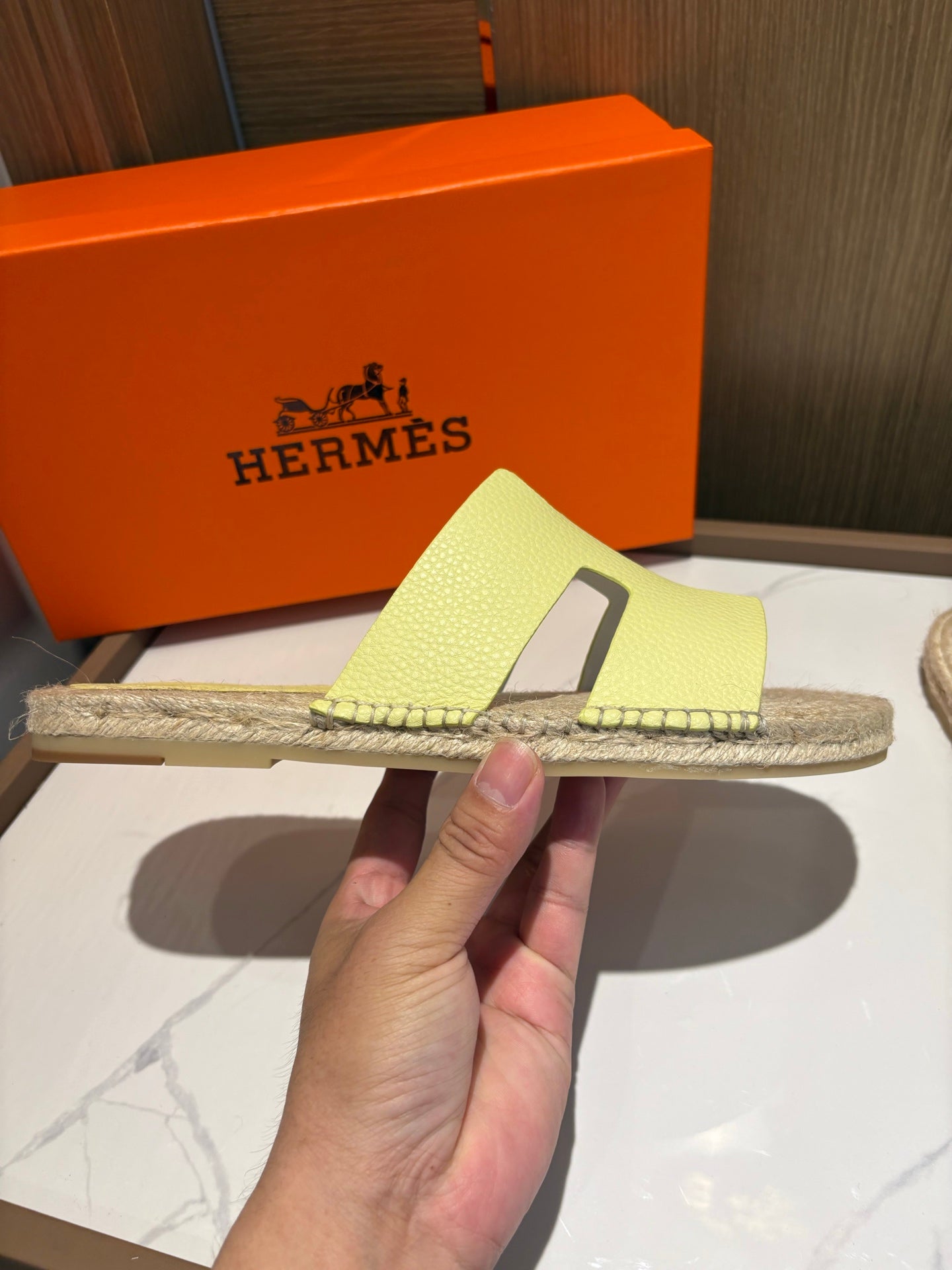 LuxluxHouse Best Quality Sandals Hermes