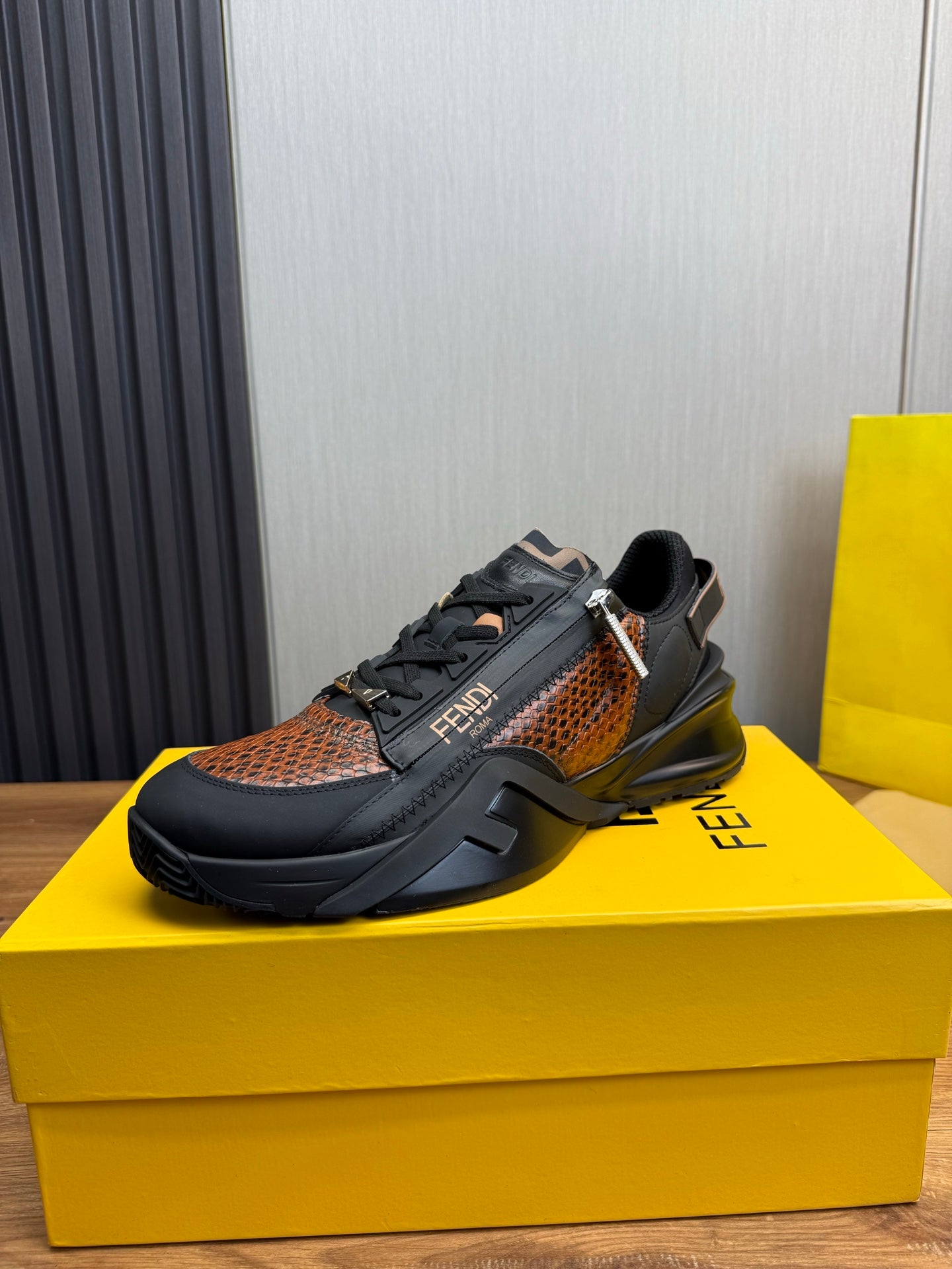 LuxluxHouse Best Quality Shoes Fendi