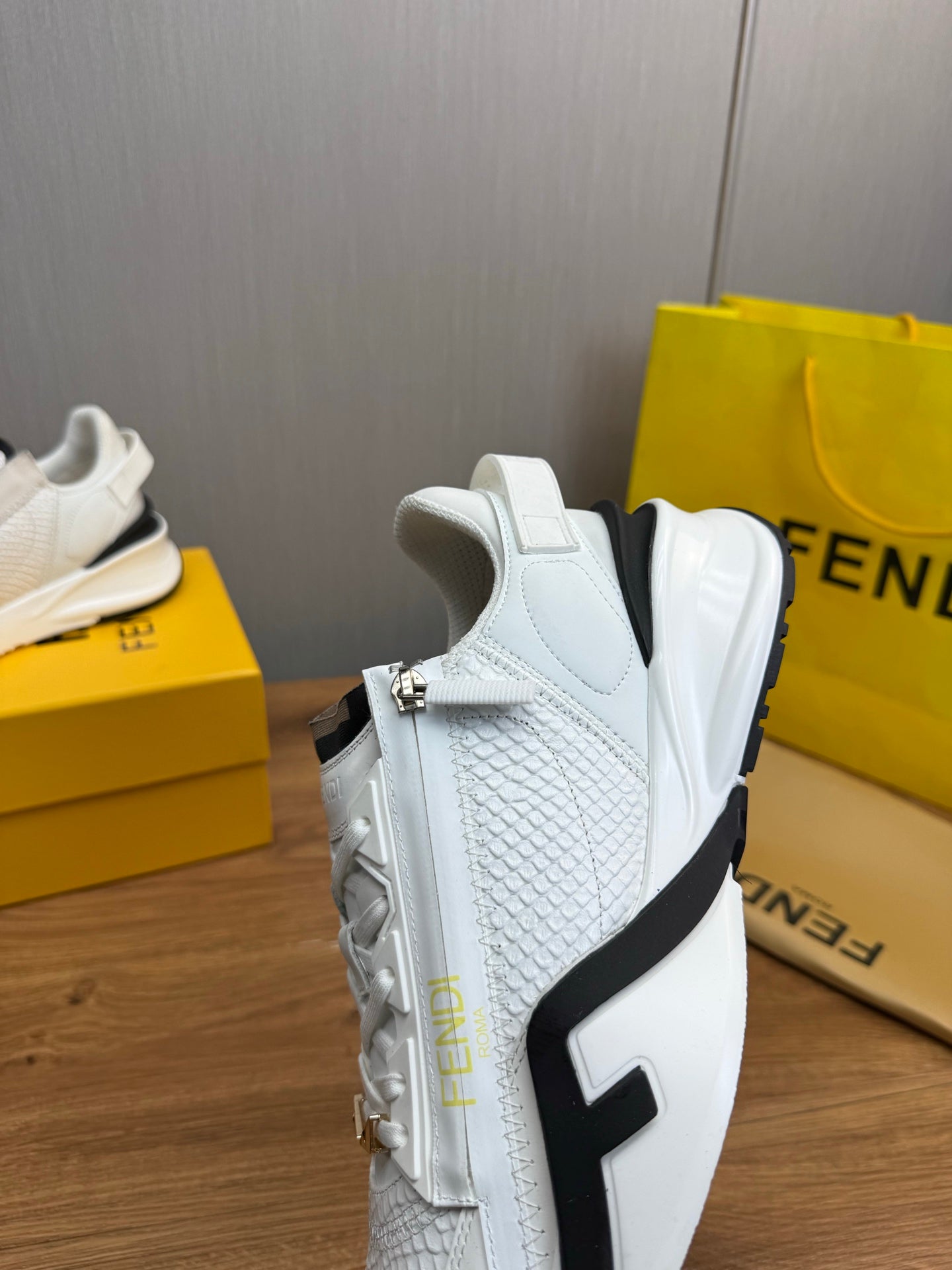 LuxluxHouse Best Quality Shoes Fendi