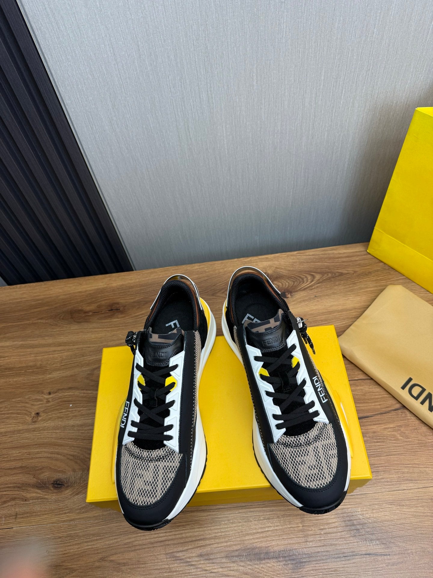 LuxluxHouse Best Quality Shoes Fendi
