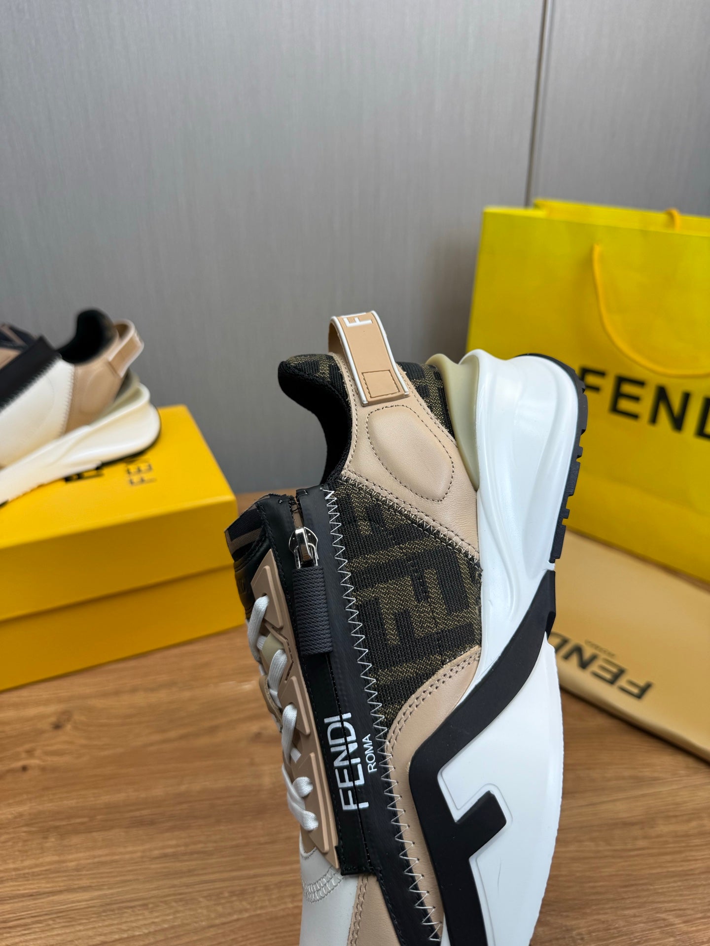 LuxluxHouse Best Quality Shoes Fendi