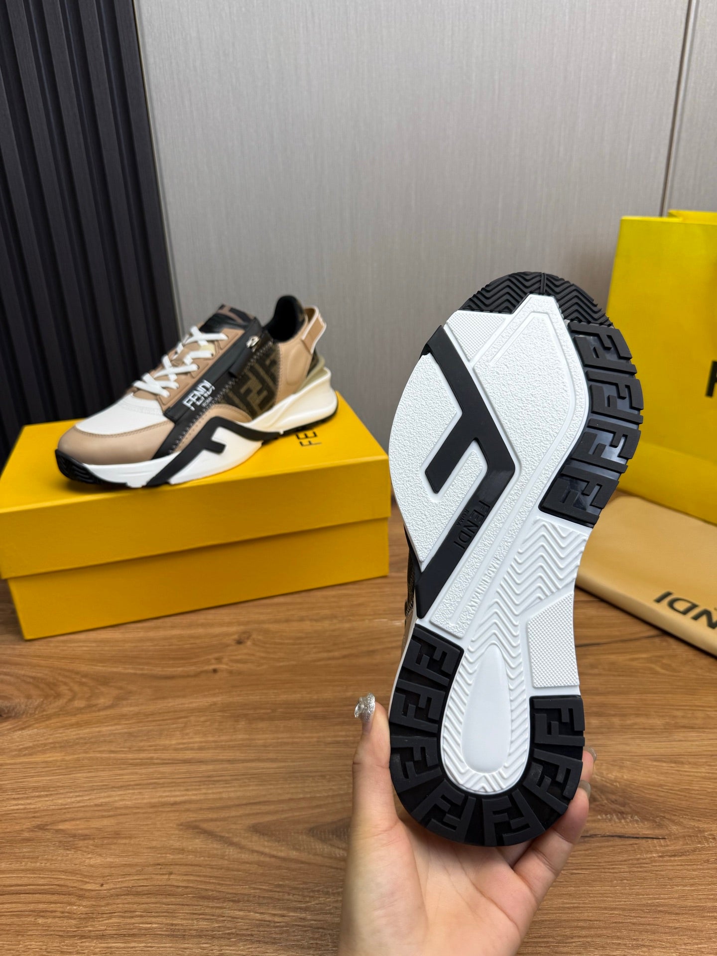 LuxluxHouse Best Quality Shoes Fendi