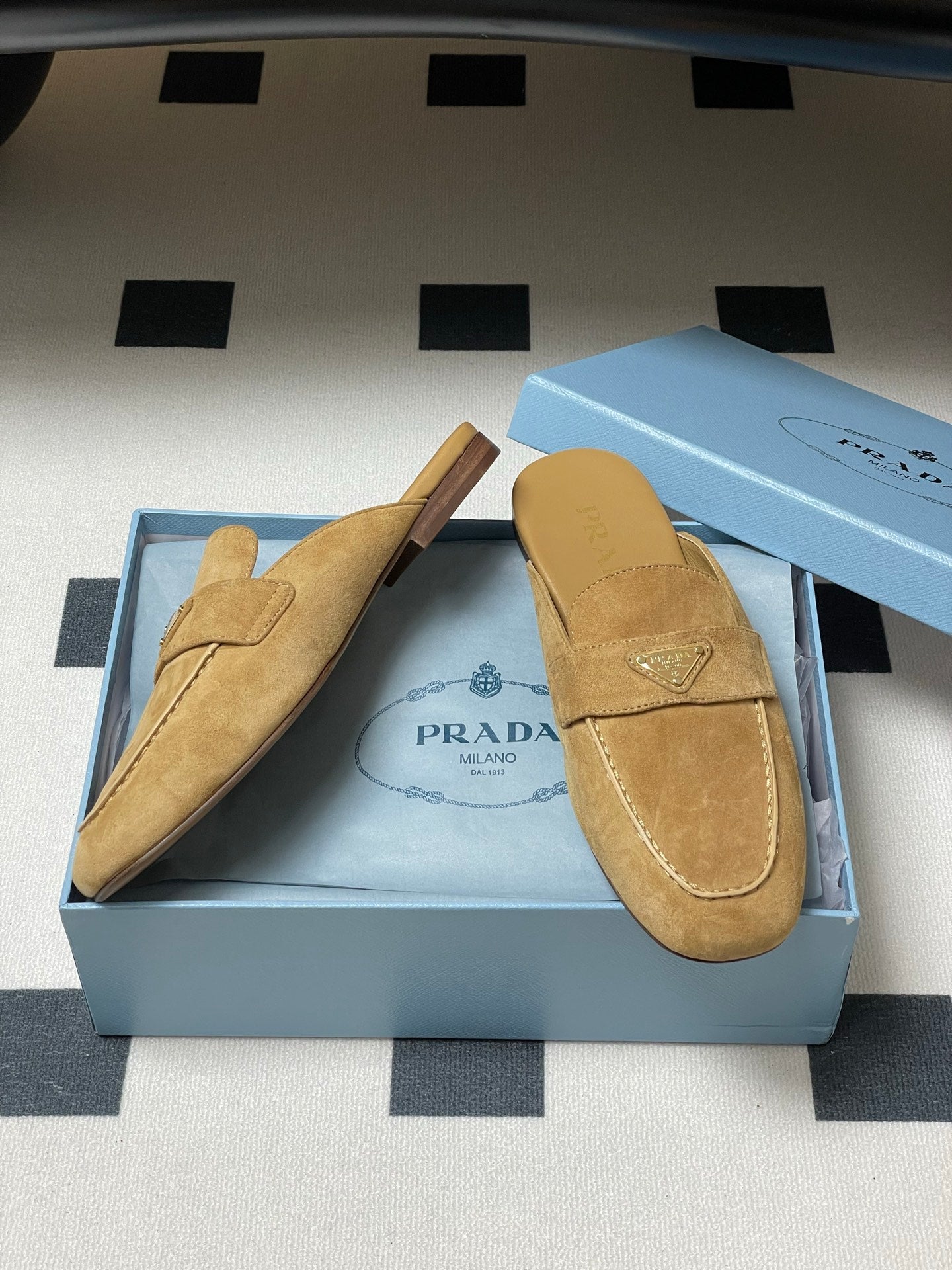 LuxluxHouse Best Quality Women Shoes Prada