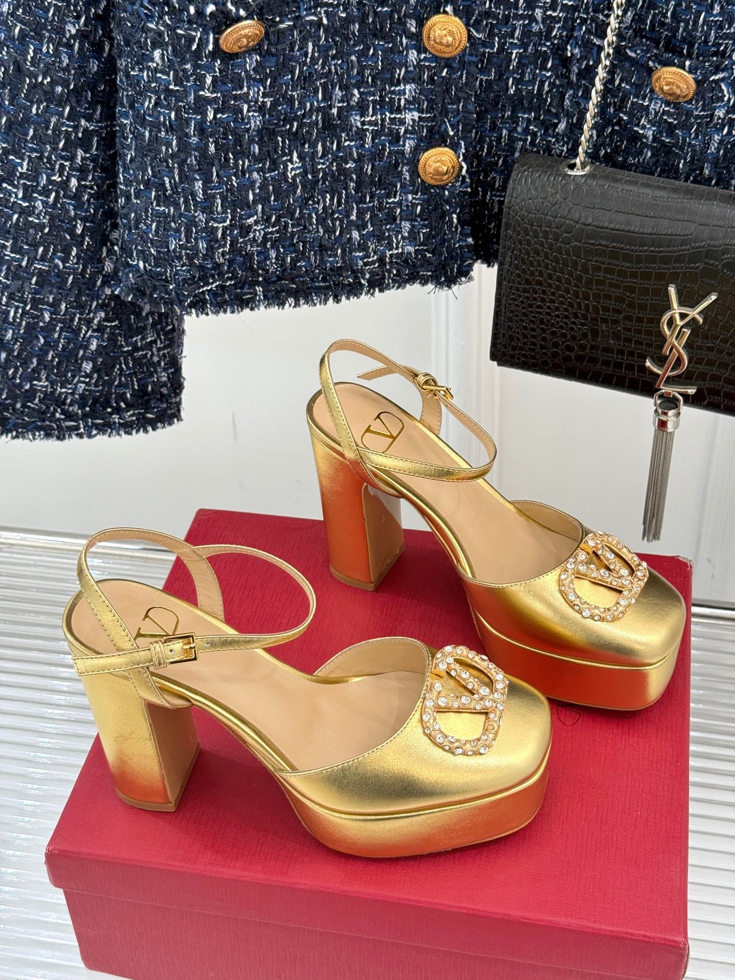 LuxluxHouse Best Quality Valentino Women Shoes