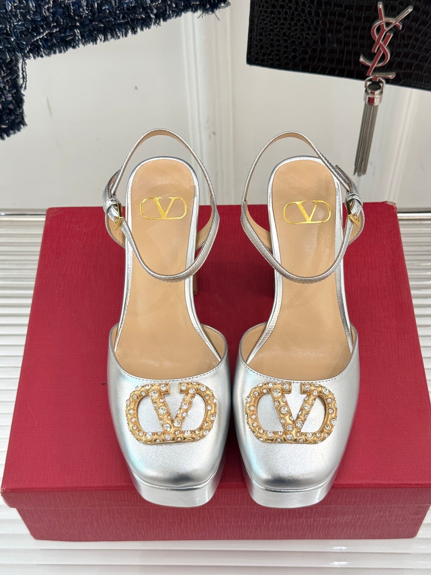 LuxluxHouse Best Quality Valentino Women Shoes