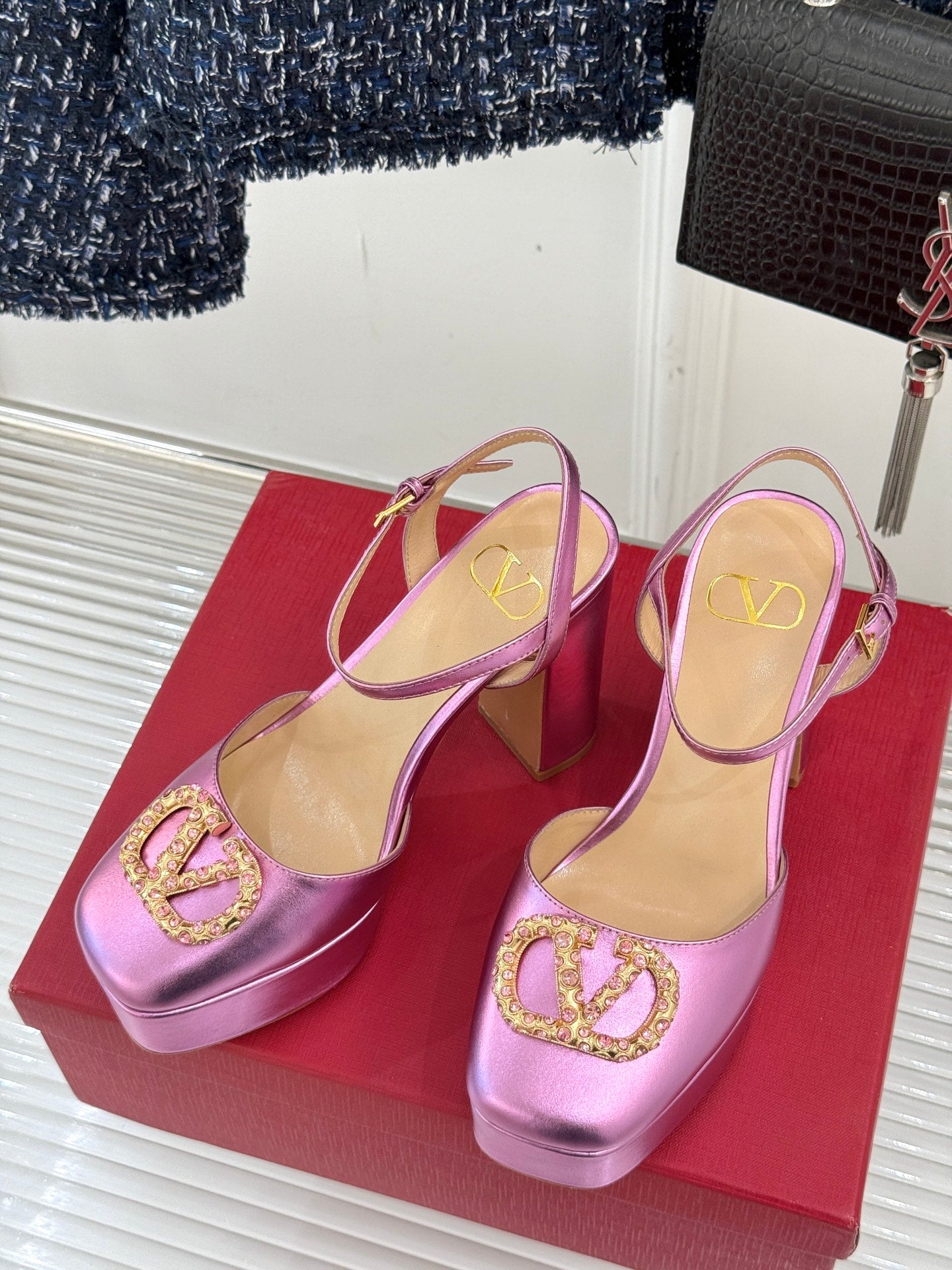 LuxluxHouse Best Quality Valentino Women Shoes
