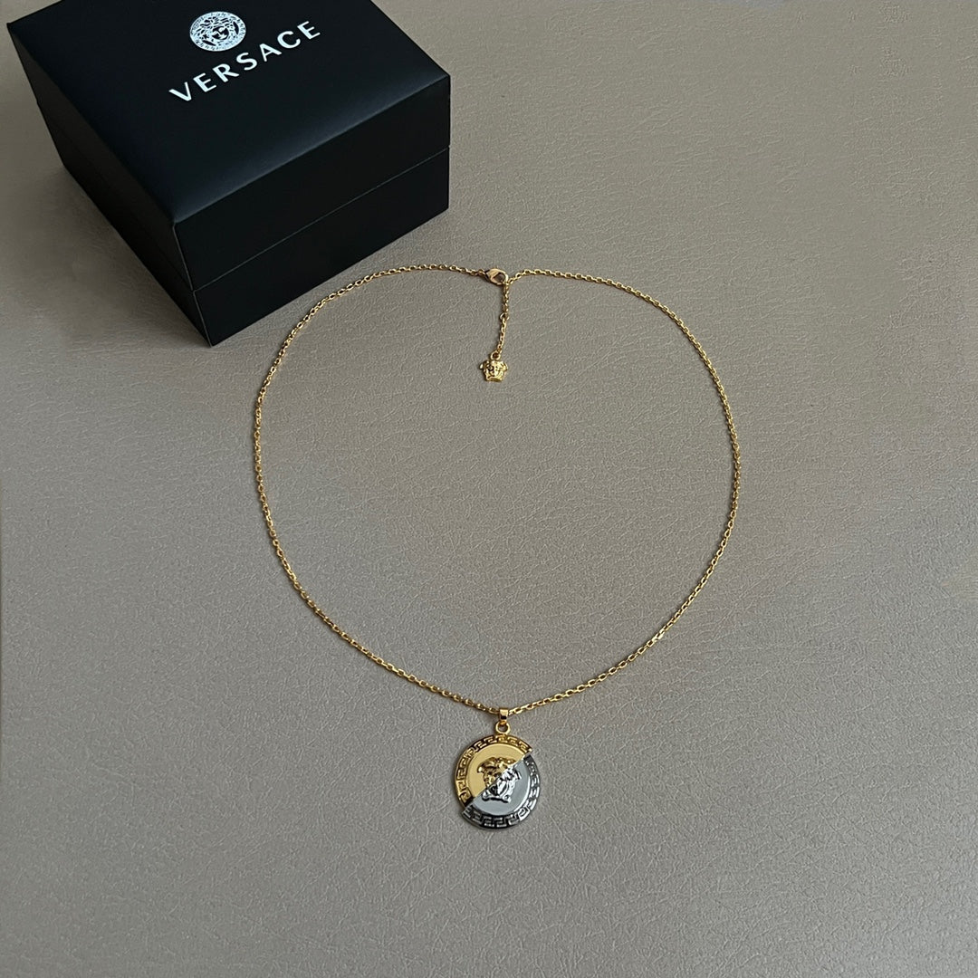 LuxluxHouse Best Quality Accessories Necklace Versace
