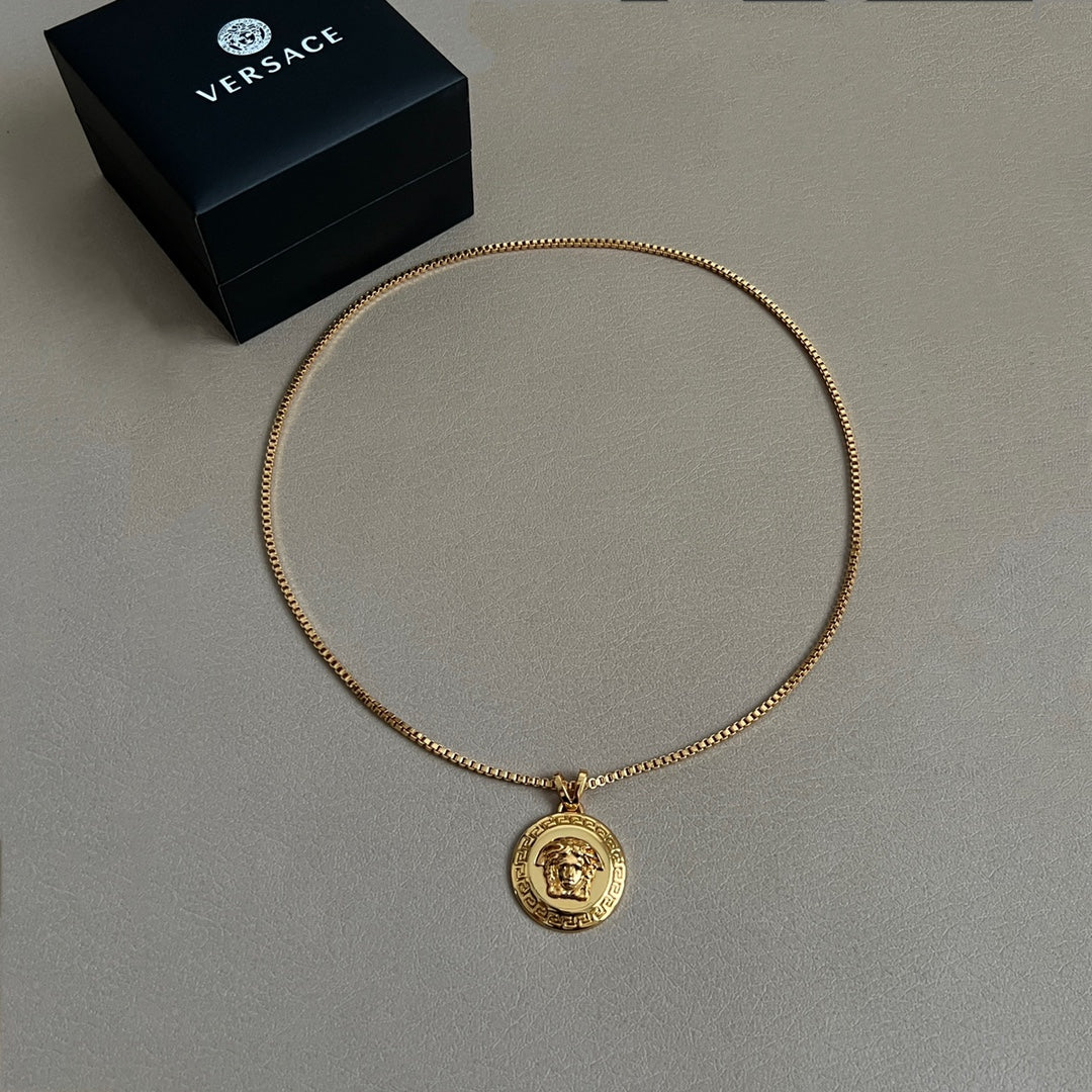 LuxluxHouse Best Quality Accessories Necklace Versace