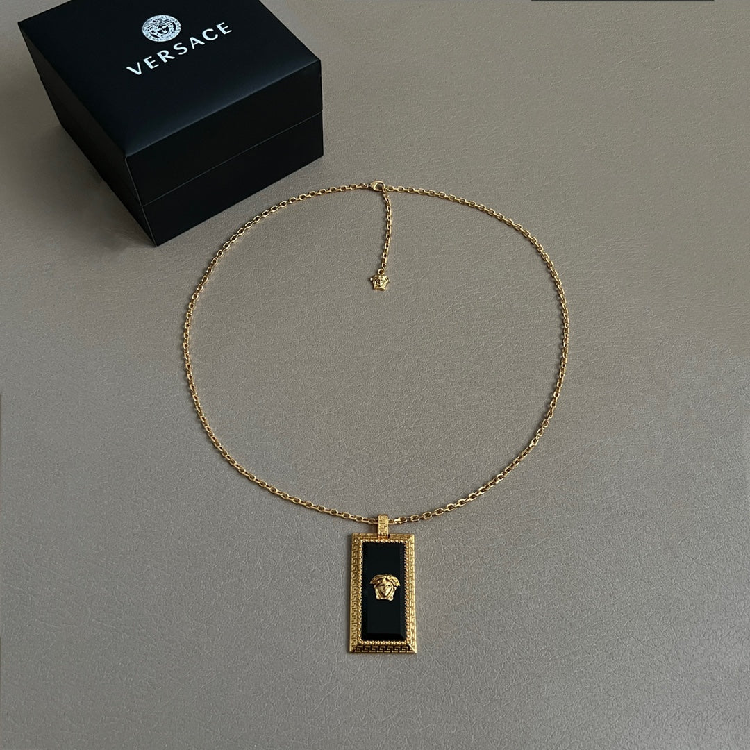 LuxluxHouse Best Quality Accessories Necklace Versace