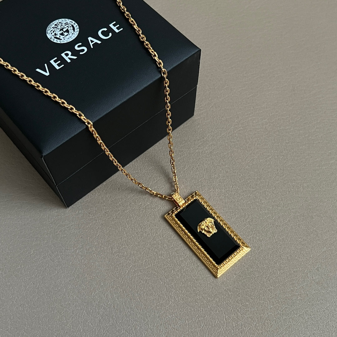 LuxluxHouse Best Quality Accessories Necklace Versace