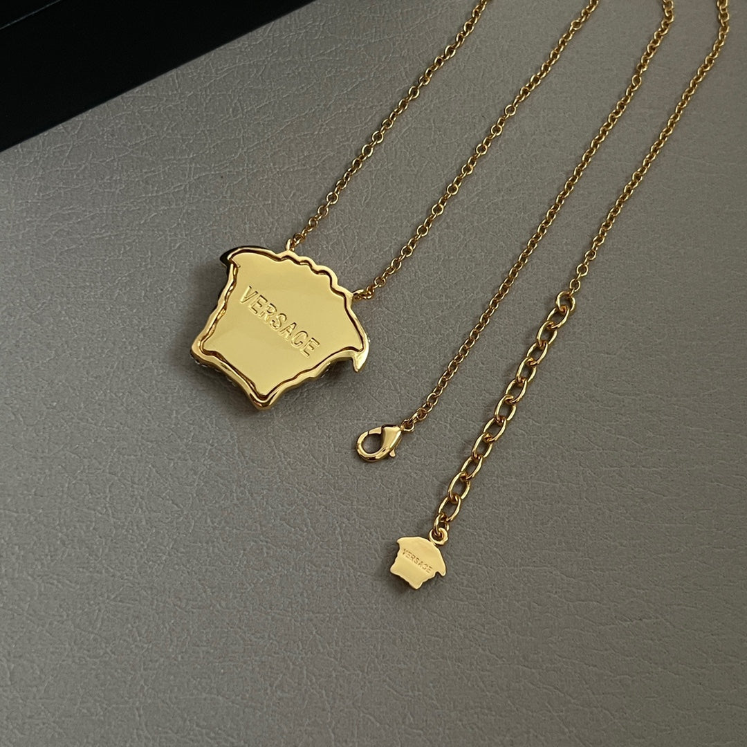 LuxluxHouse Best Quality Accessories Necklace Versace