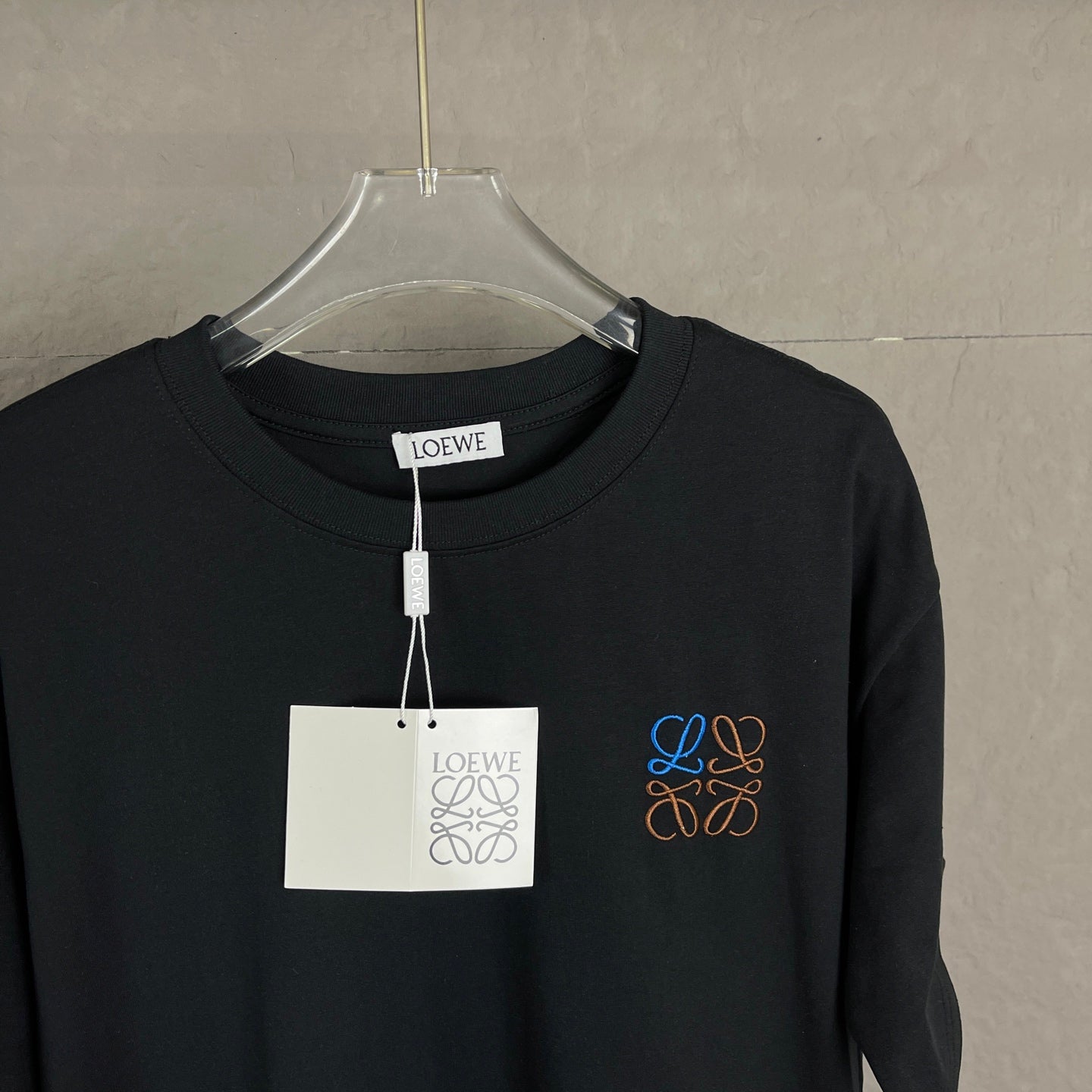 LuxluxHouse Best Quality Clothes T-shirt Loewe