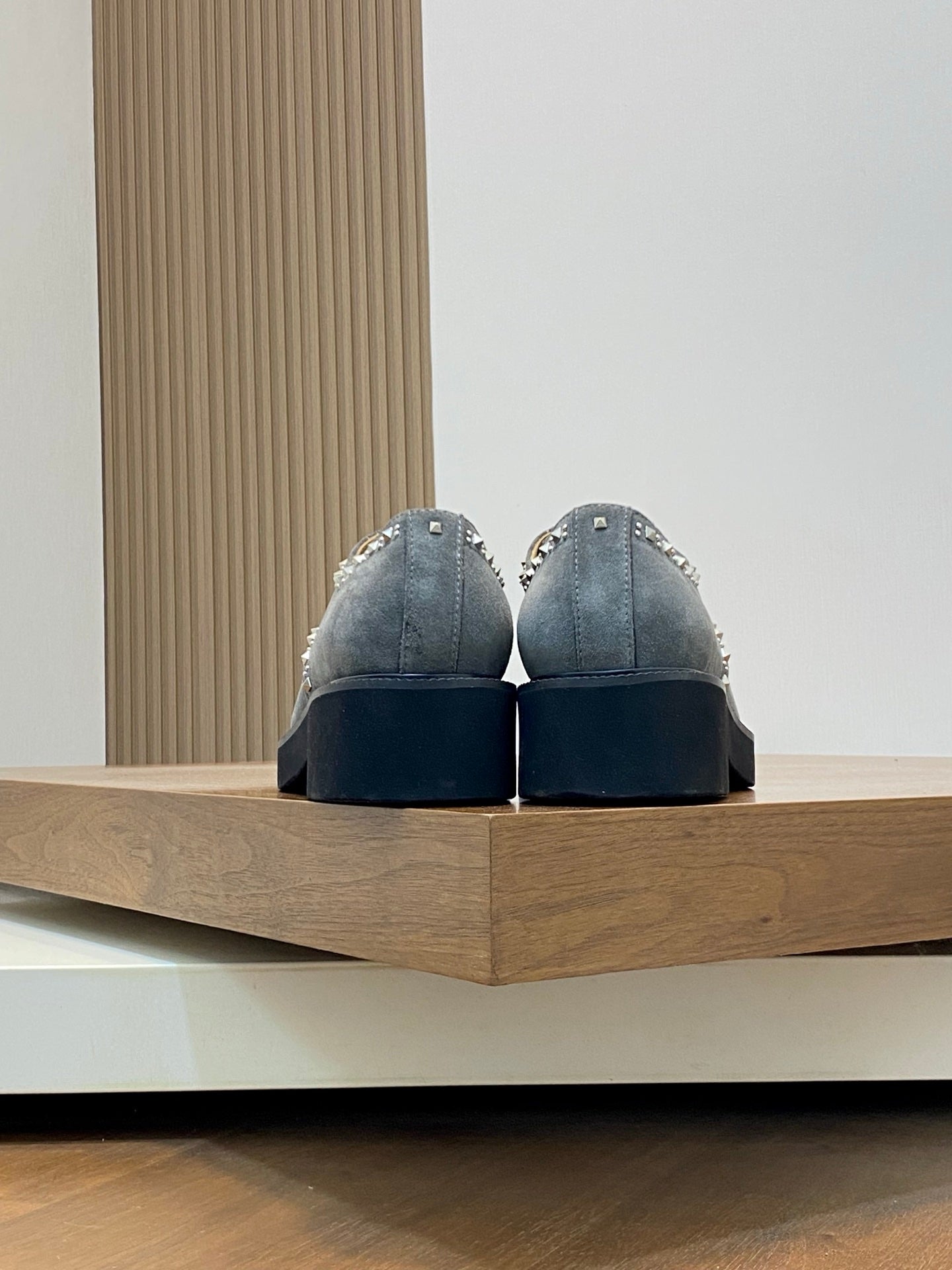 LuxluxHouse Best Quality Shoes Valentino