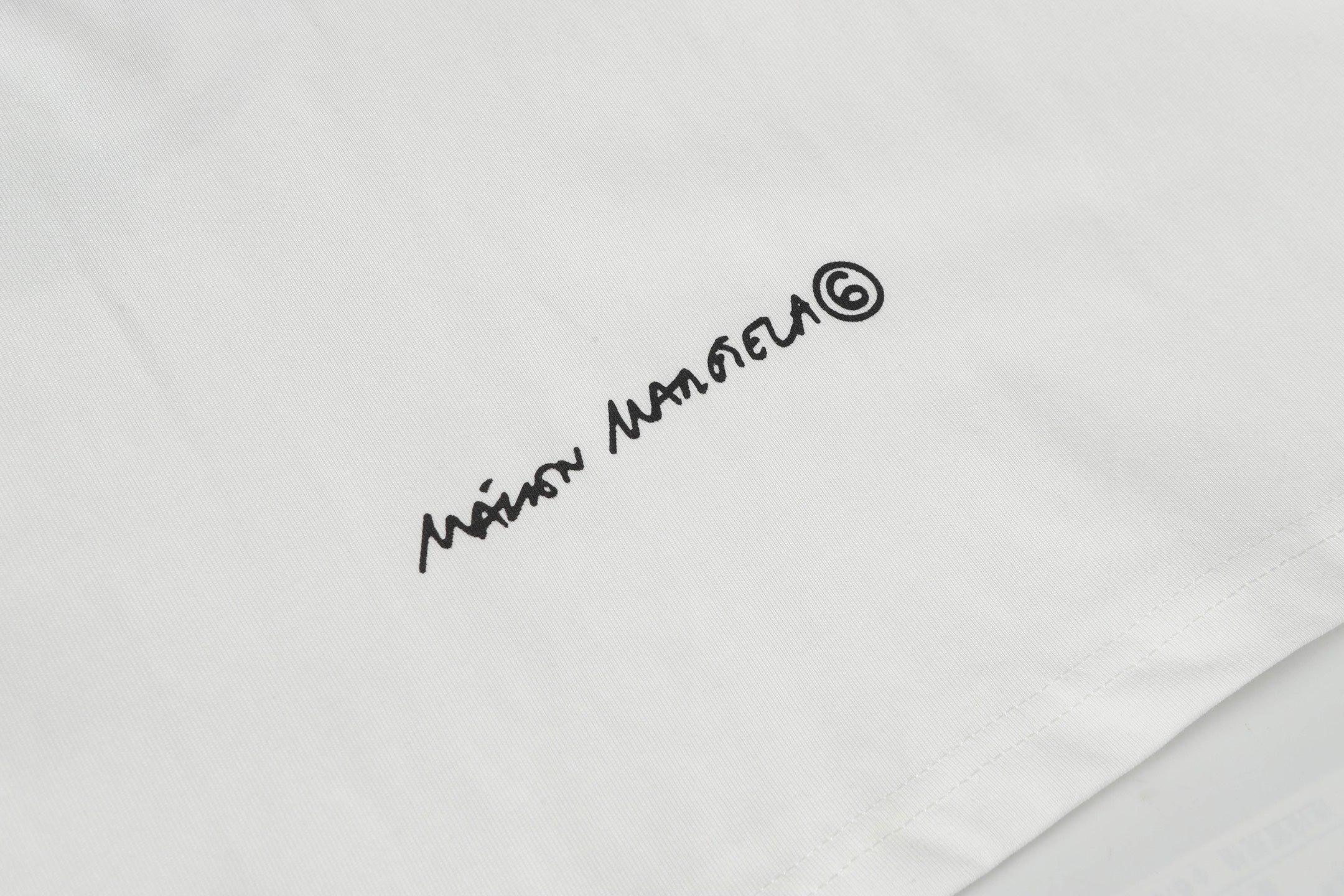 LuxluxHouse Best Quality Clothes T-shirt Chanel & Maison Margiela