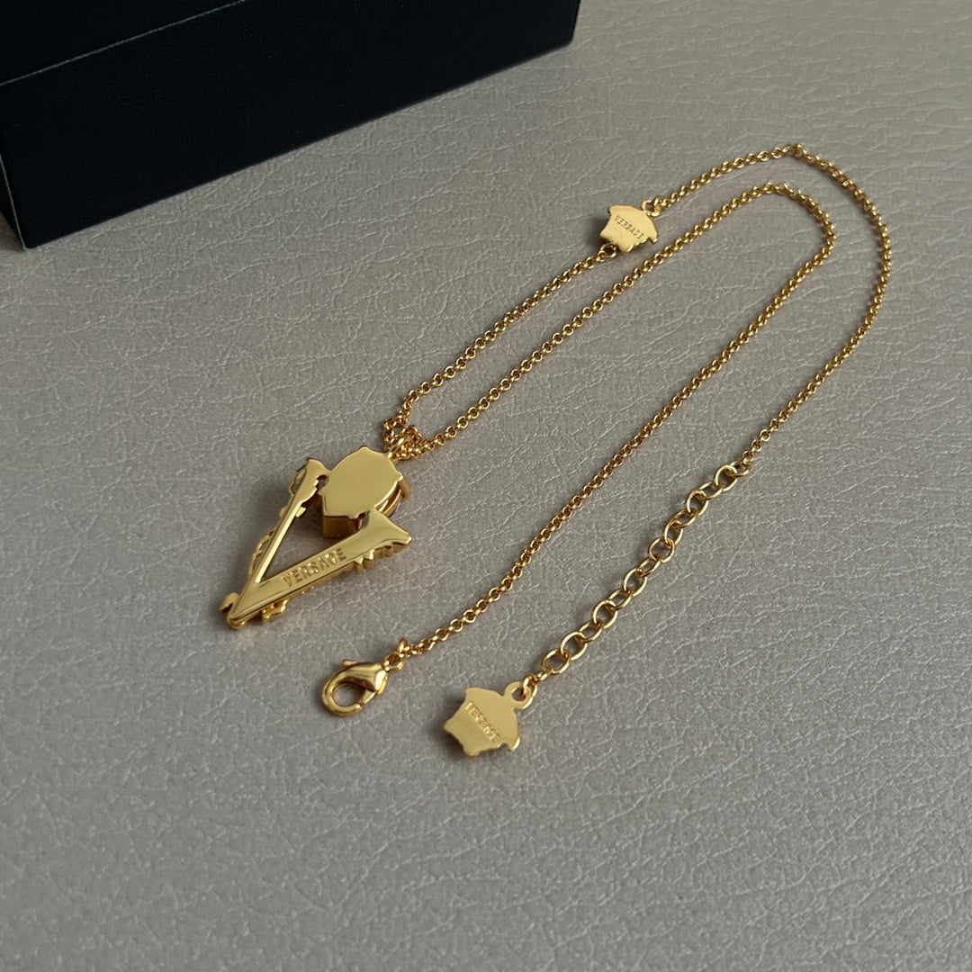LuxluxHouse Best Quality Accessories Necklace Versace
