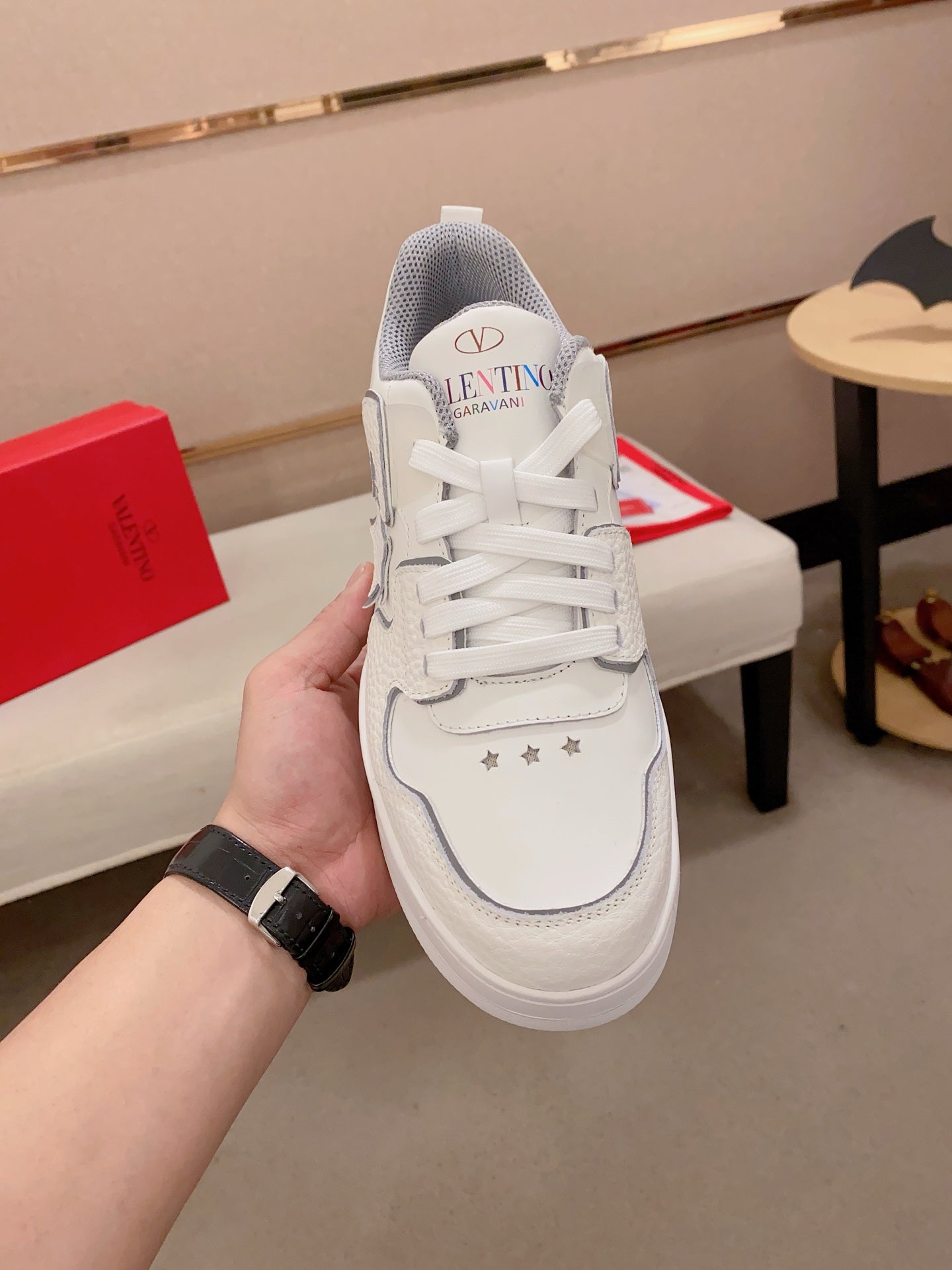 LuxluxHouse Best Quality Shoes Valentino