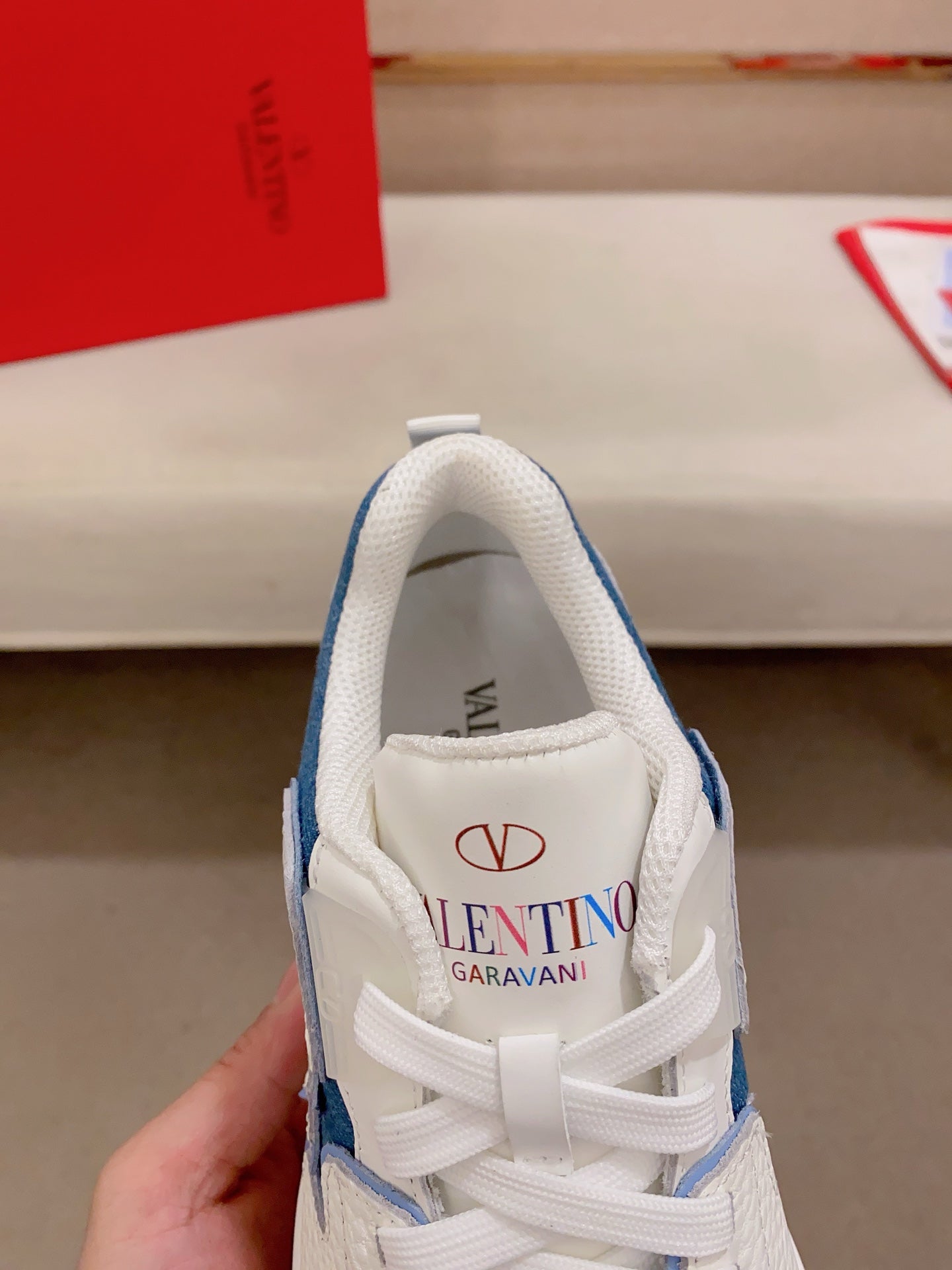 LuxluxHouse Best Quality Shoes Valentino
