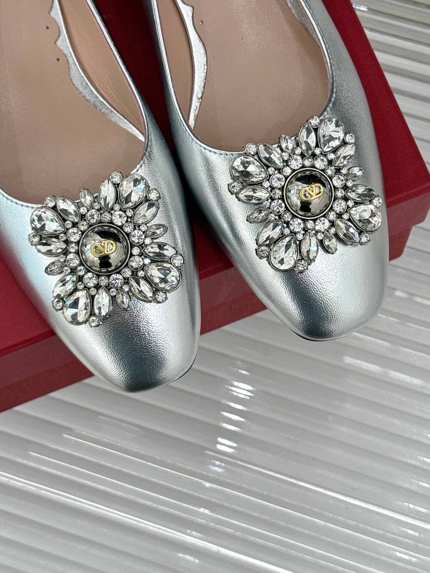 LuxluxHouse Best Quality Valentino Women Shoes