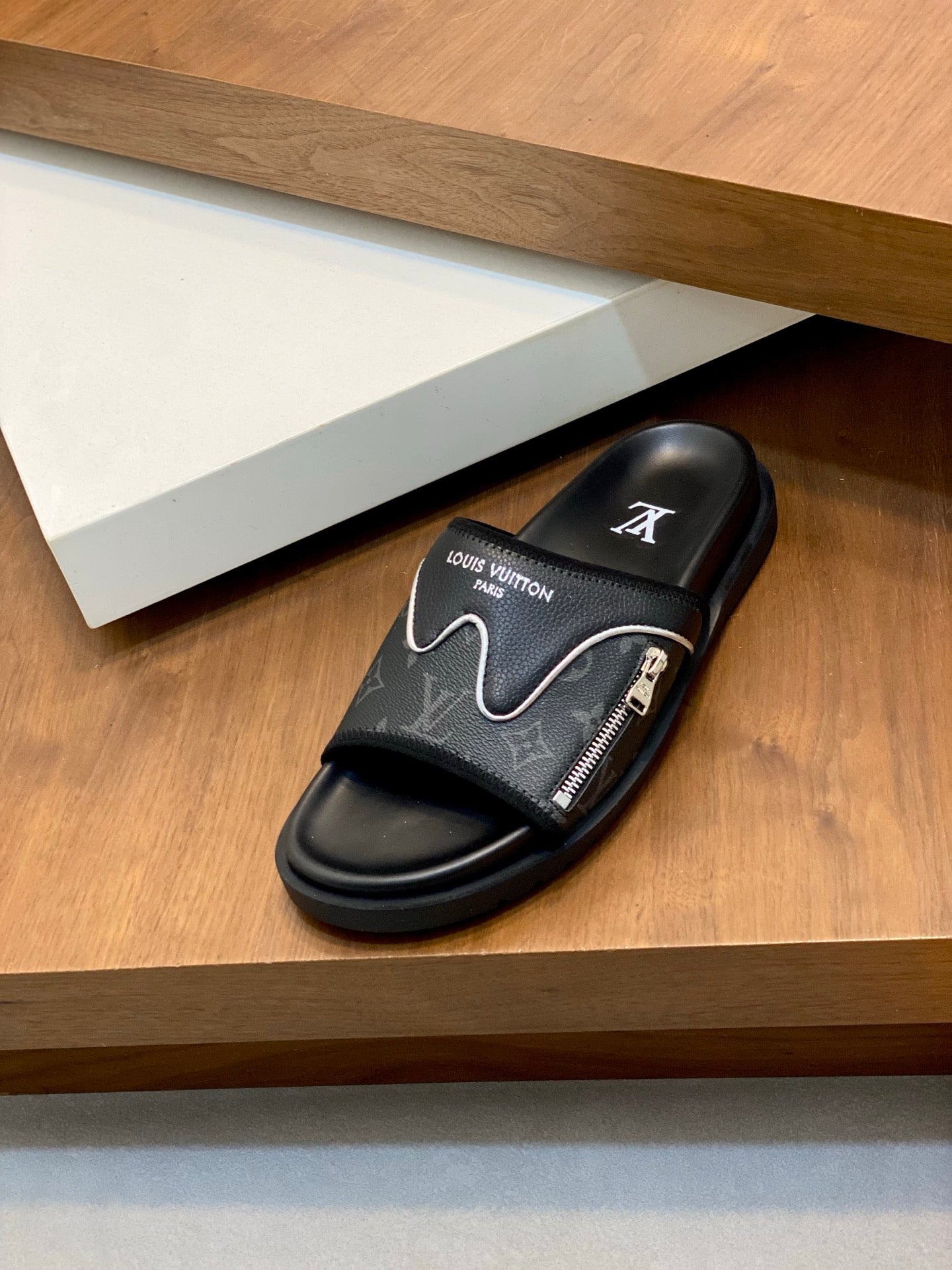 LuxluxHouse Best Quality Sandals Louis Vuitton