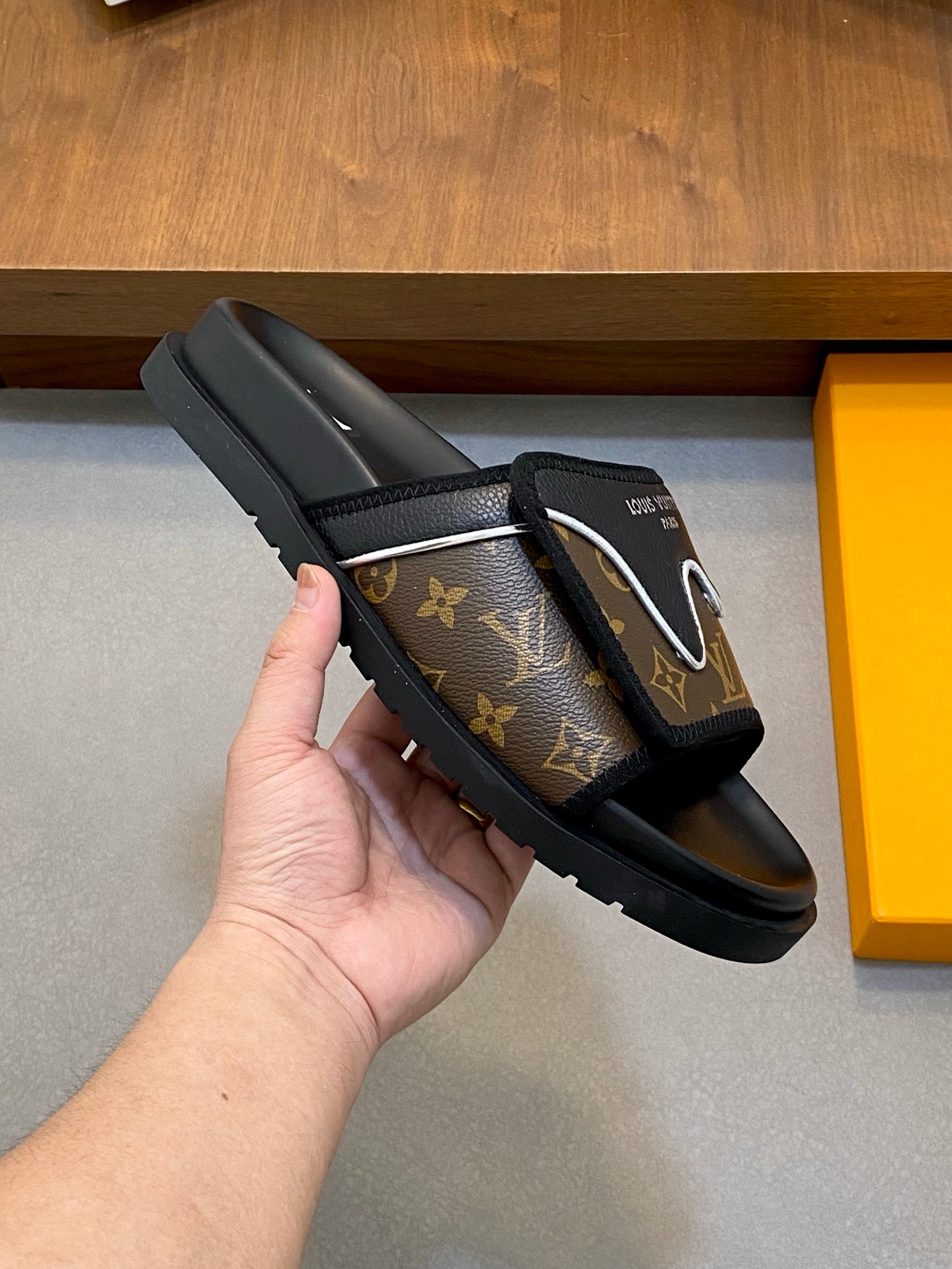 LuxluxHouse Best Quality Sandals Louis Vuitton