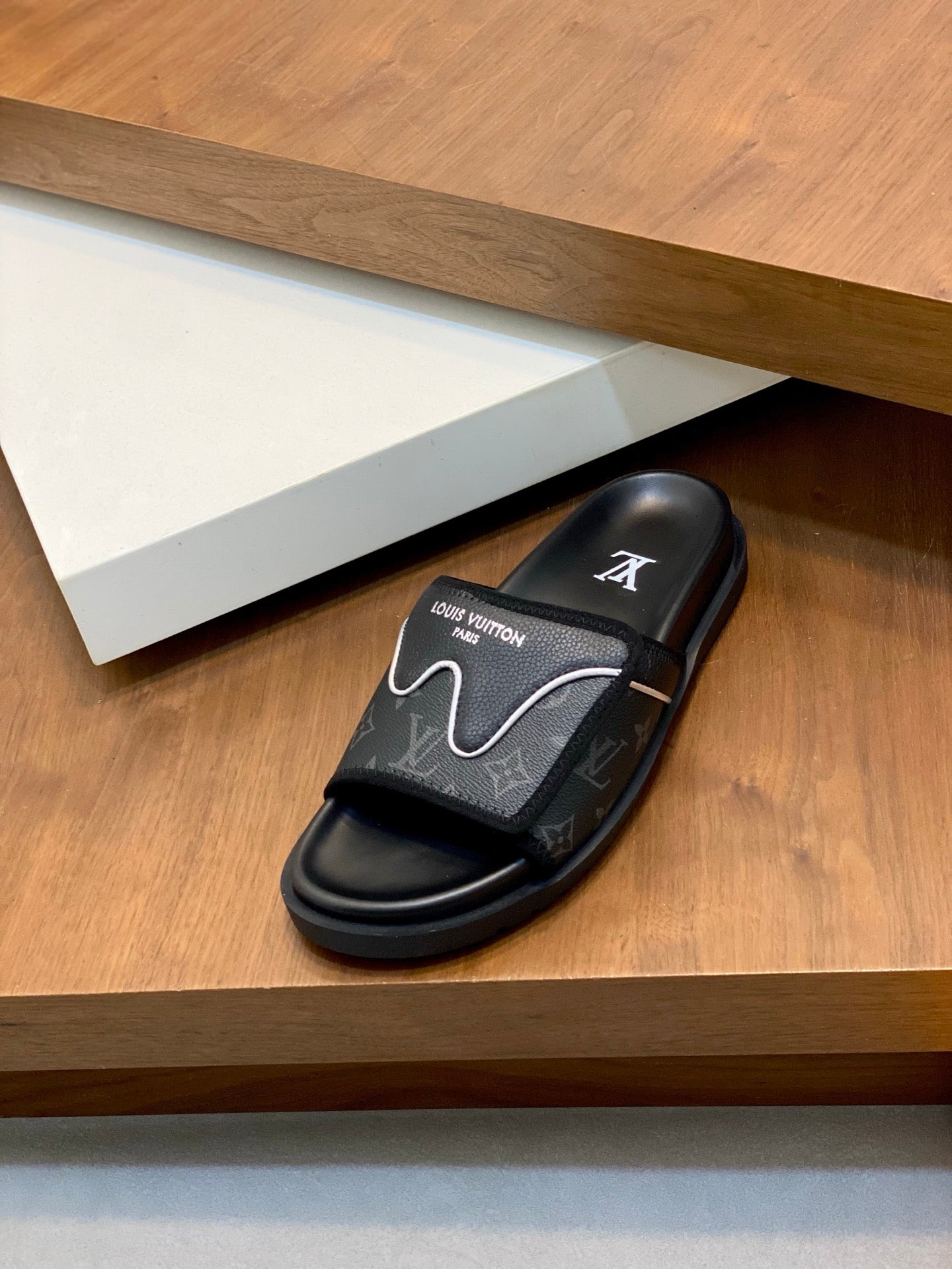 LuxluxHouse Best Quality Sandals Louis Vuitton
