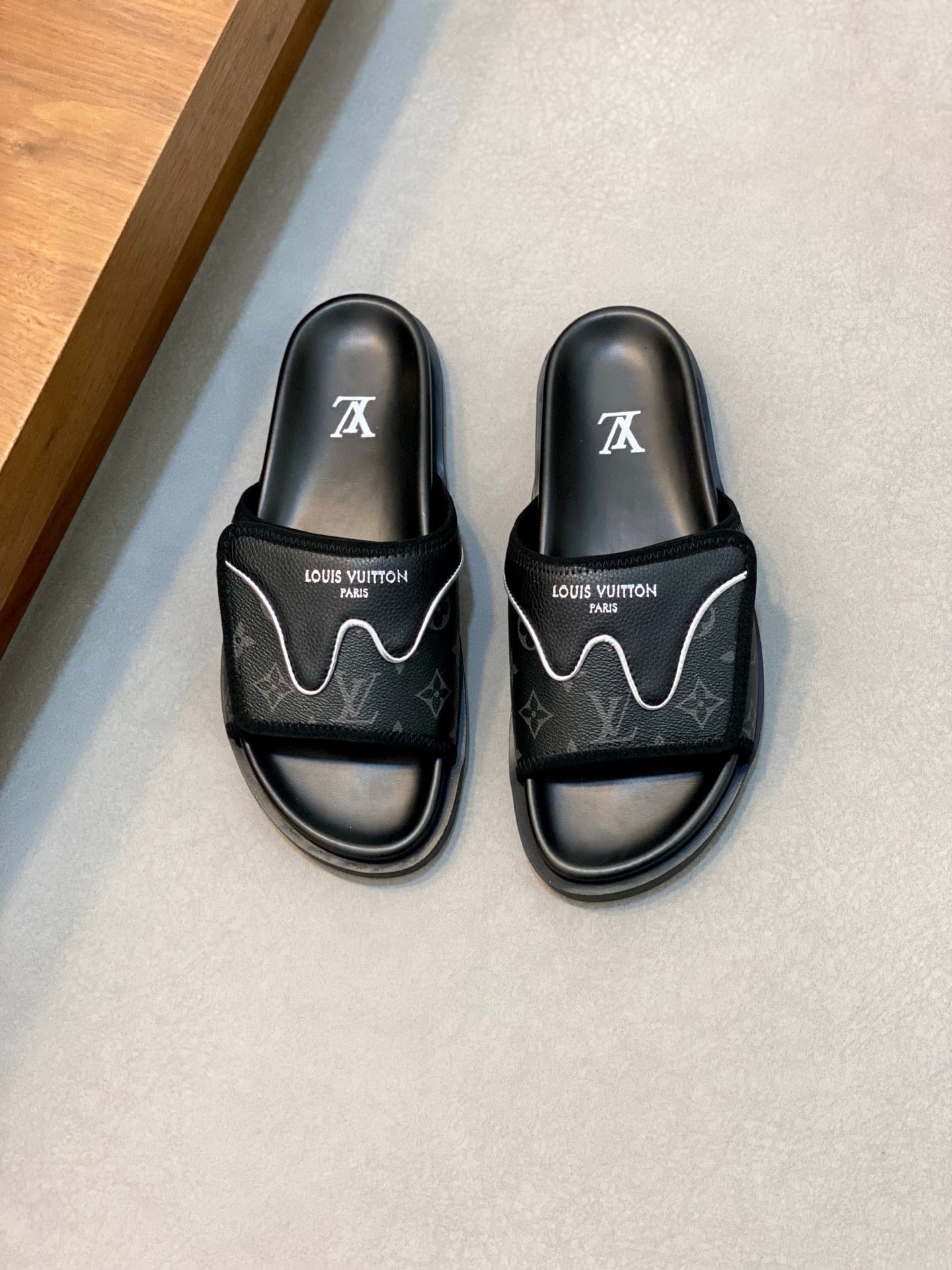 LuxluxHouse Best Quality Sandals Louis Vuitton