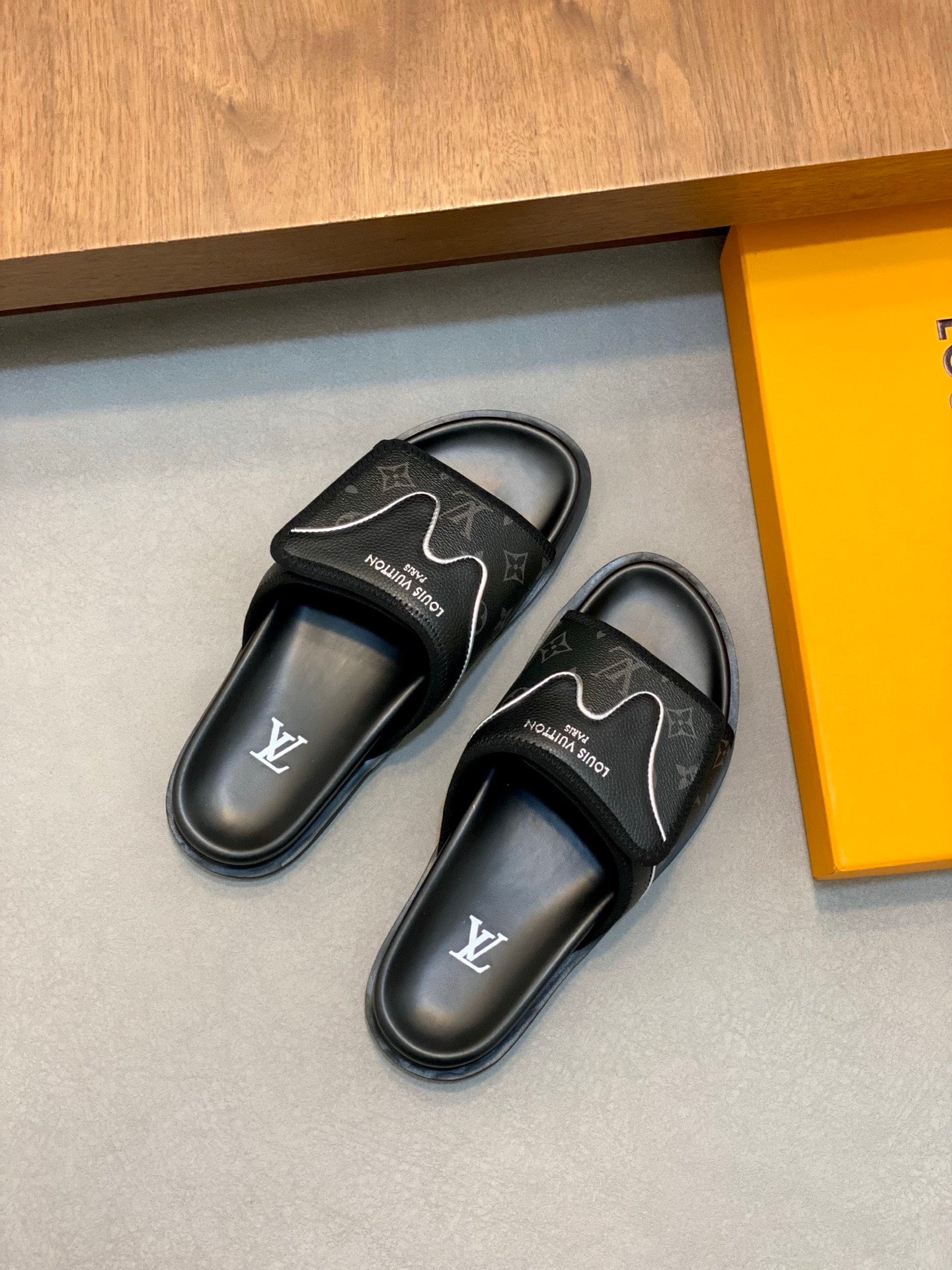 LuxluxHouse Best Quality Sandals Louis Vuitton