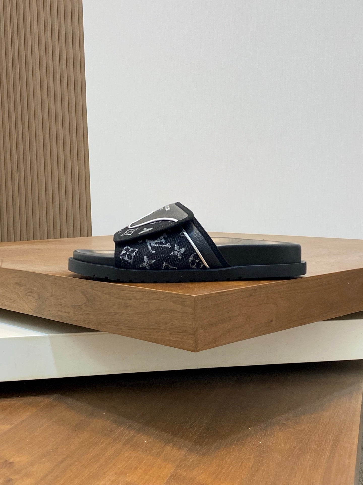 LuxluxHouse Best Quality Sandals Louis Vuitton