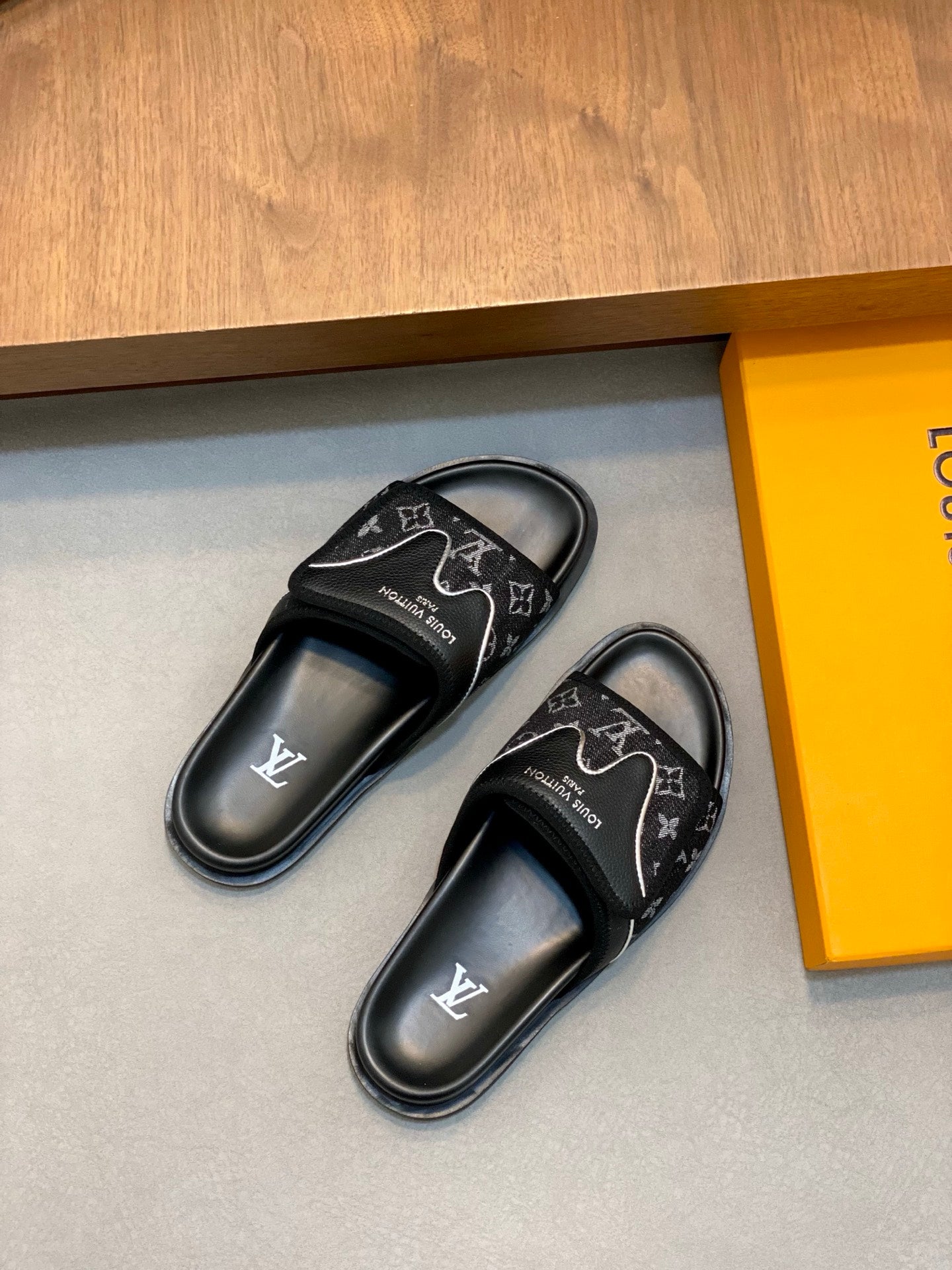 LuxluxHouse Best Quality Sandals Louis Vuitton
