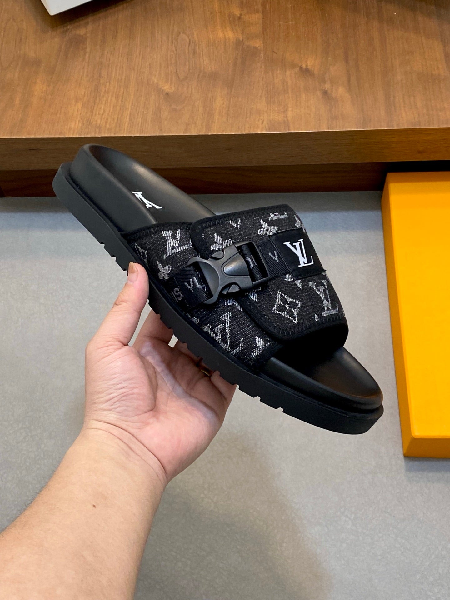 LuxluxHouse Best Quality Sandals Louis Vuitton