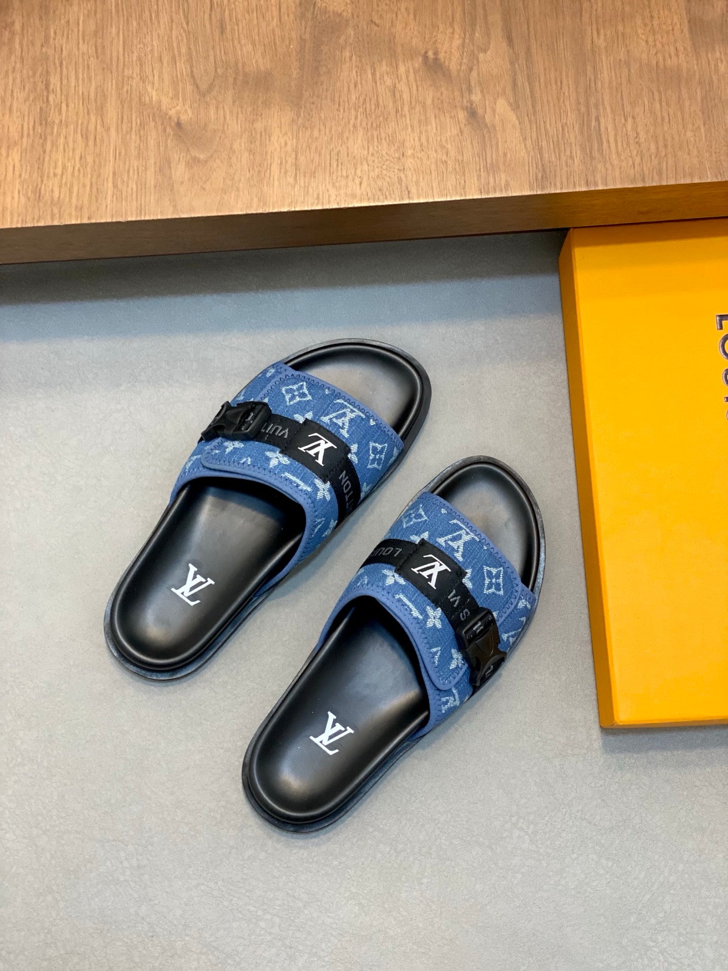 LuxluxHouse Best Quality Sandals Louis Vuitton
