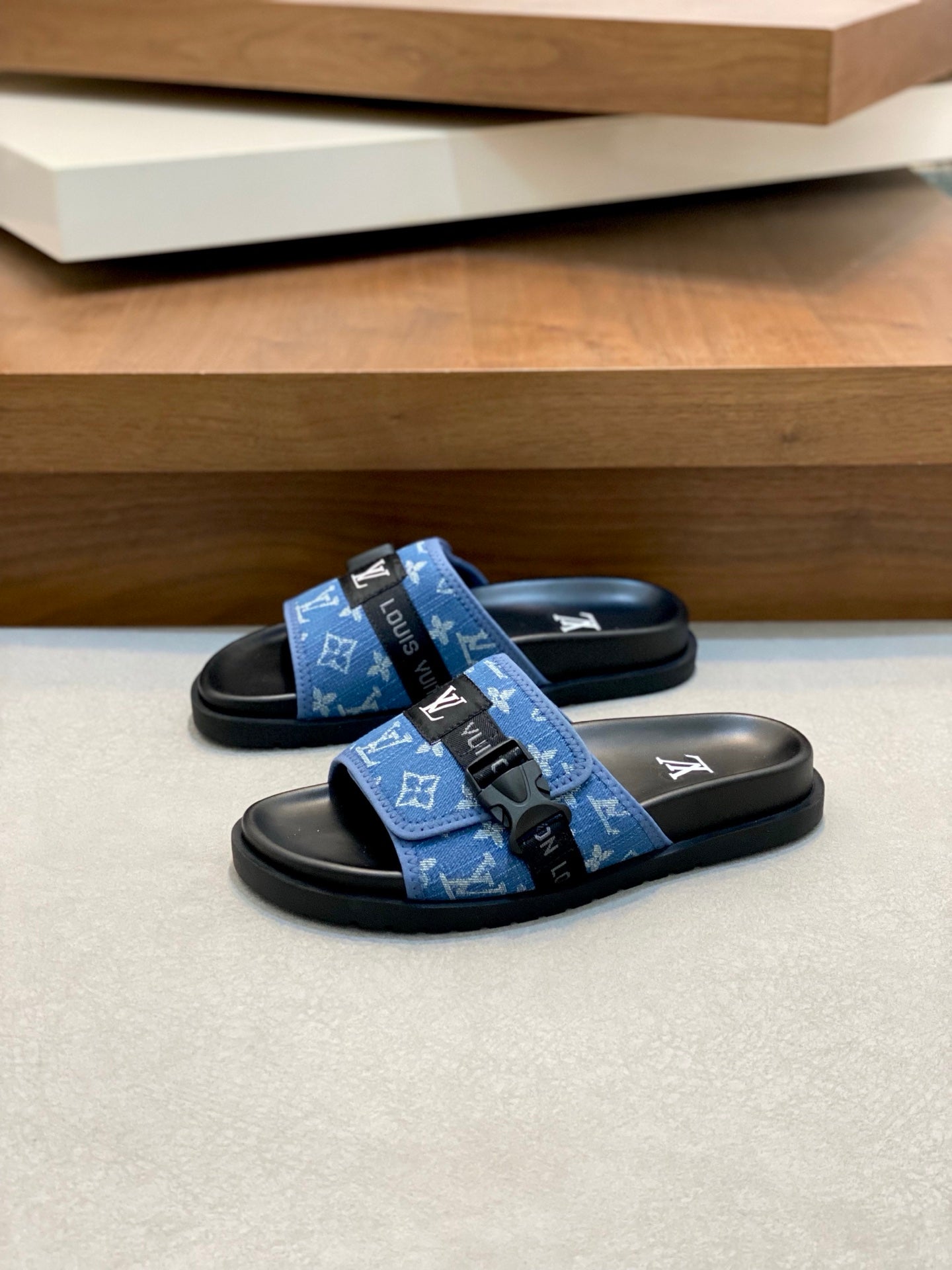LuxluxHouse Best Quality Sandals Louis Vuitton