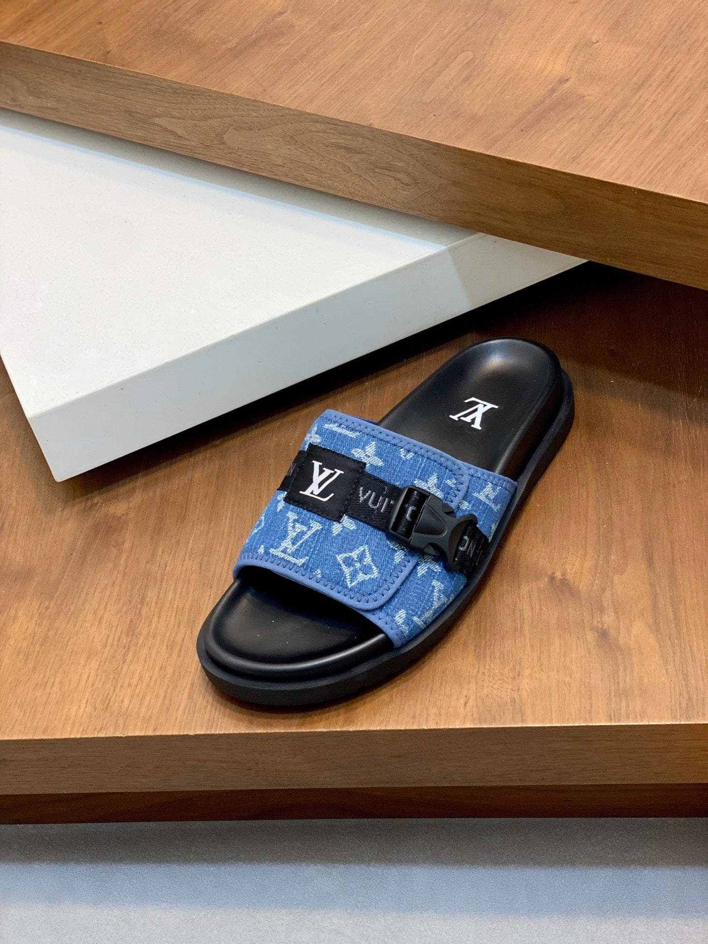 LuxluxHouse Best Quality Sandals Louis Vuitton