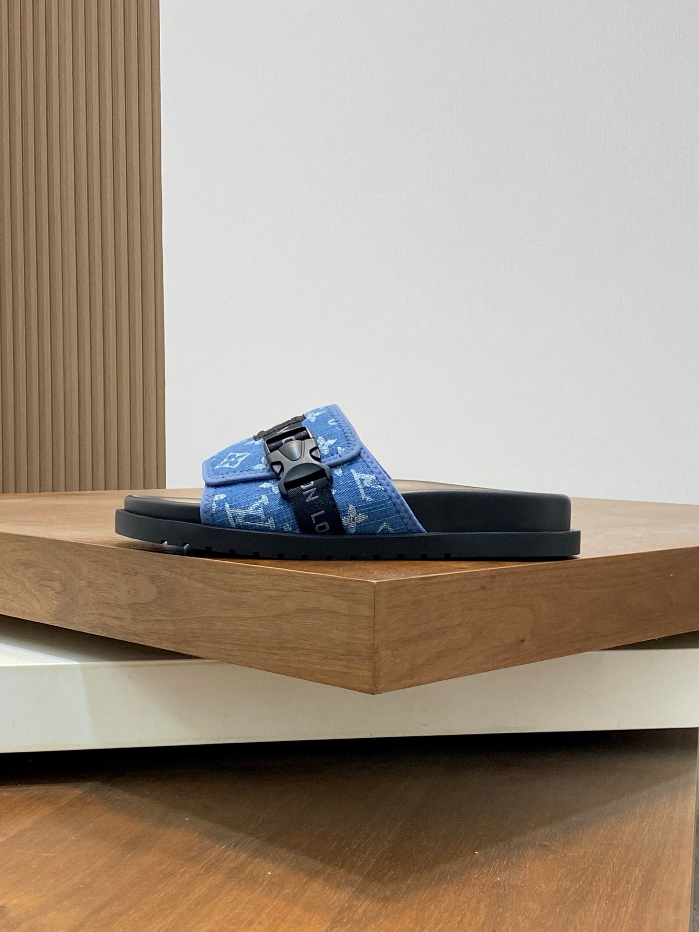 LuxluxHouse Best Quality Sandals Louis Vuitton
