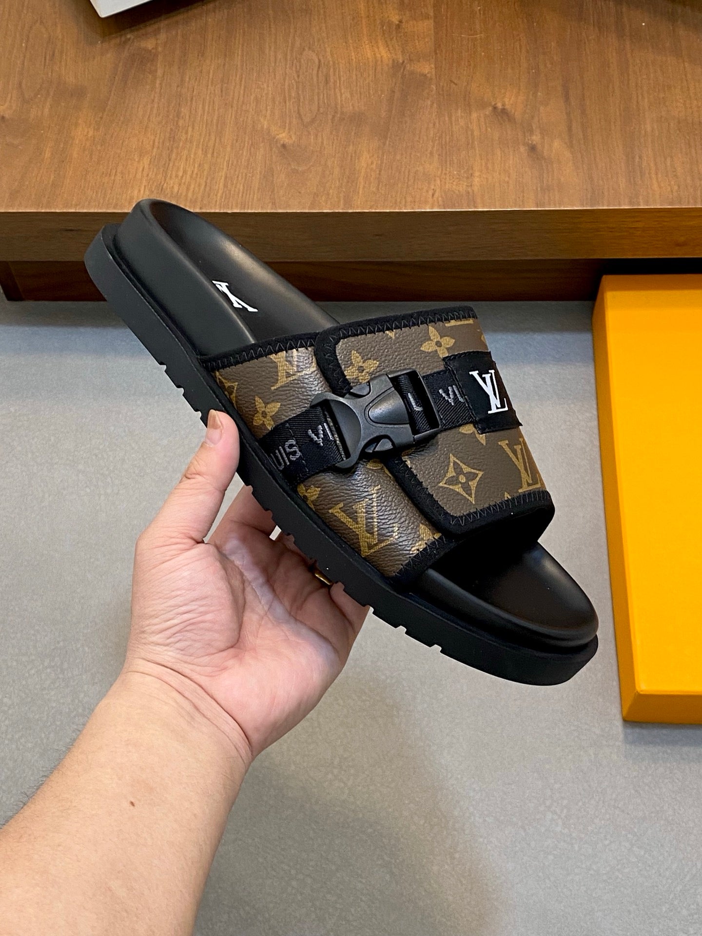 LuxluxHouse Best Quality Sandals Louis Vuitton