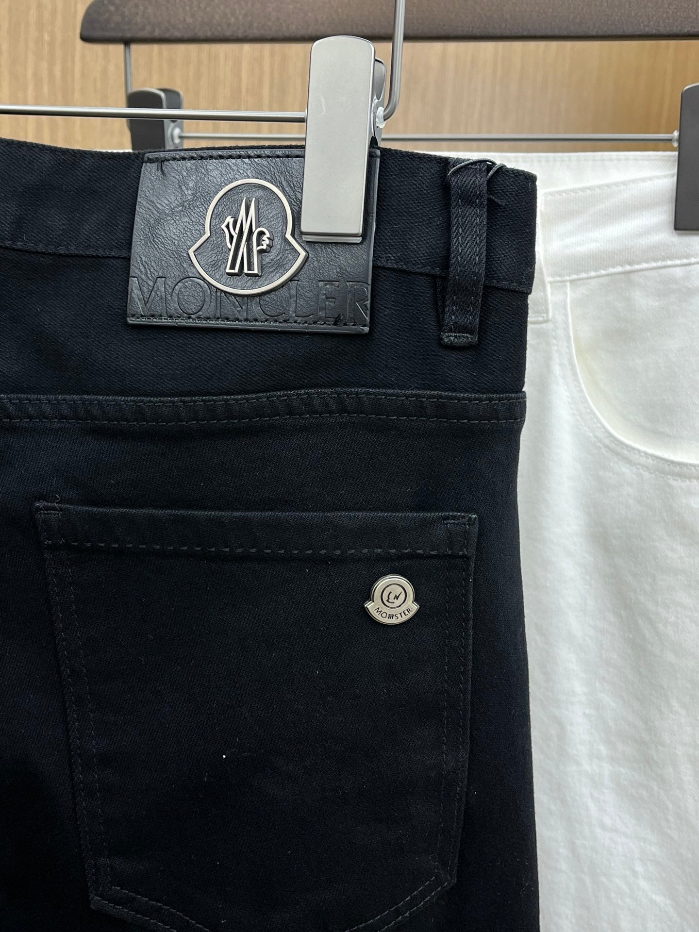 LuxluxHouse Best Quality Clothes Pants Moncler