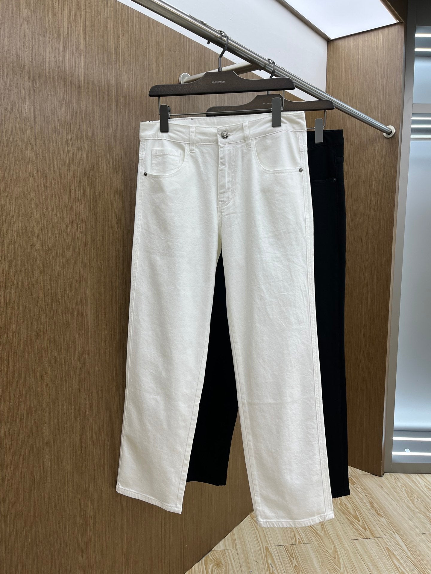 LuxluxHouse Best Quality Clothes Pants Moncler
