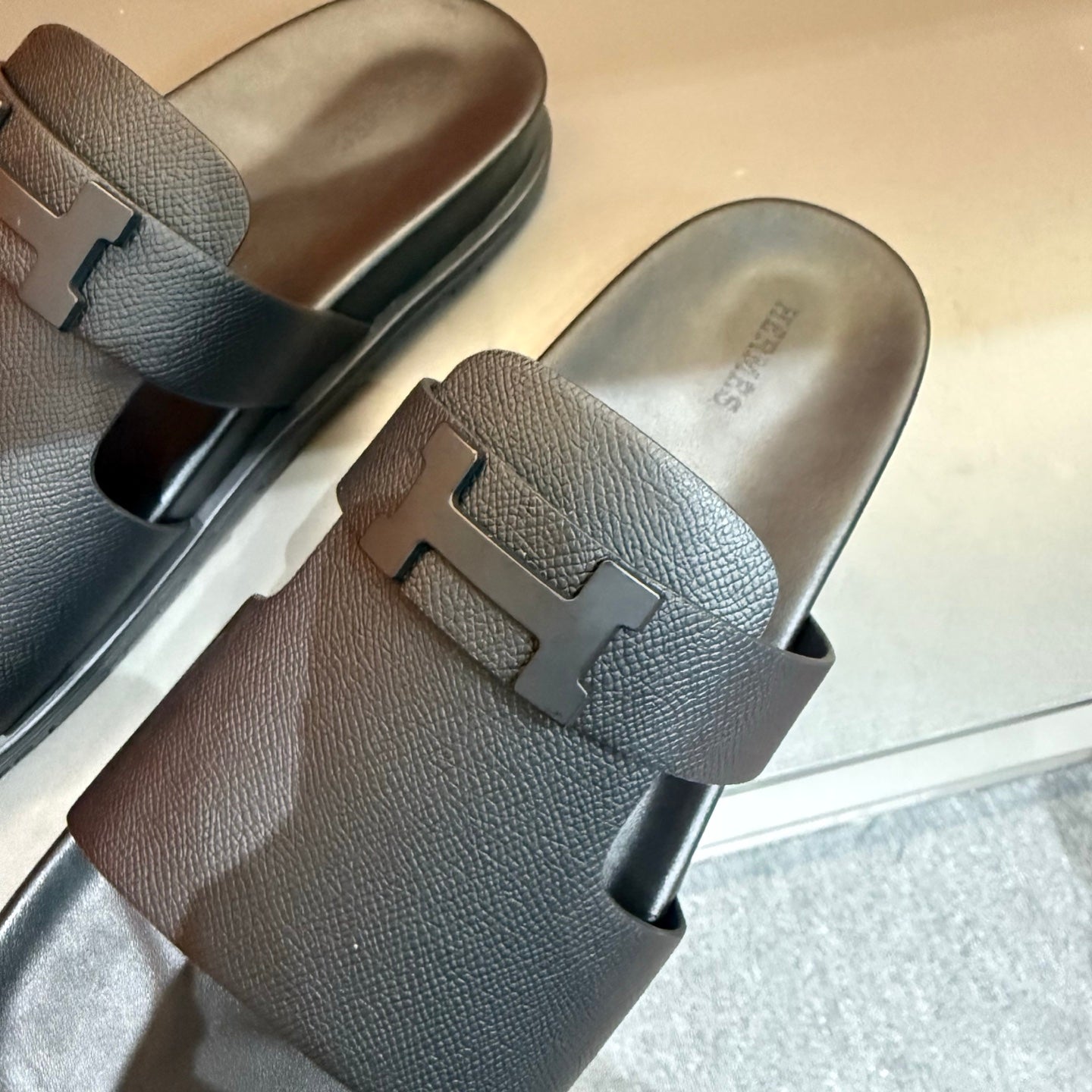 LuxluxHouse Best Quality Shoes Hermes