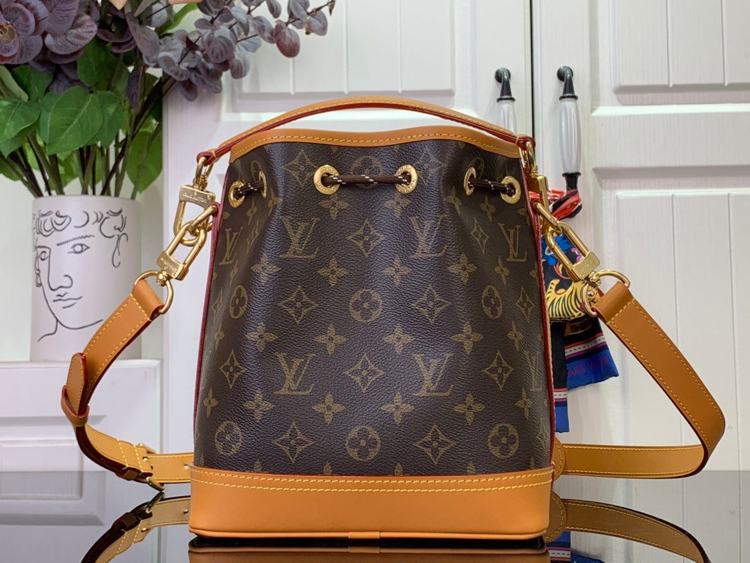 LuxluxHouse Best Quality Bags Louis Vuitton Men