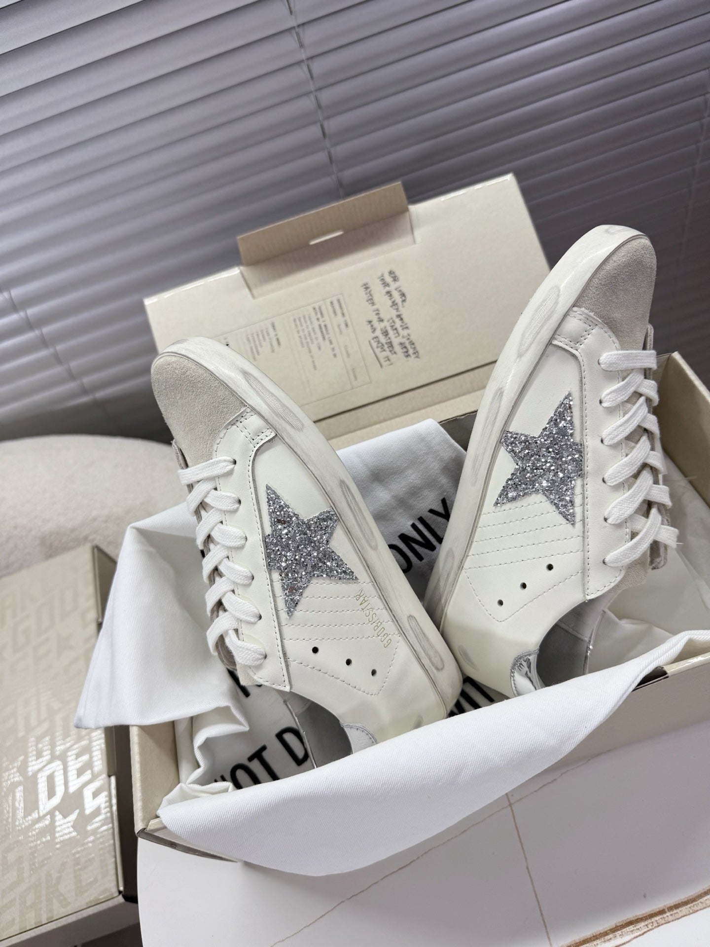LuxluxHouse Best Quality Shoes Golden Goose