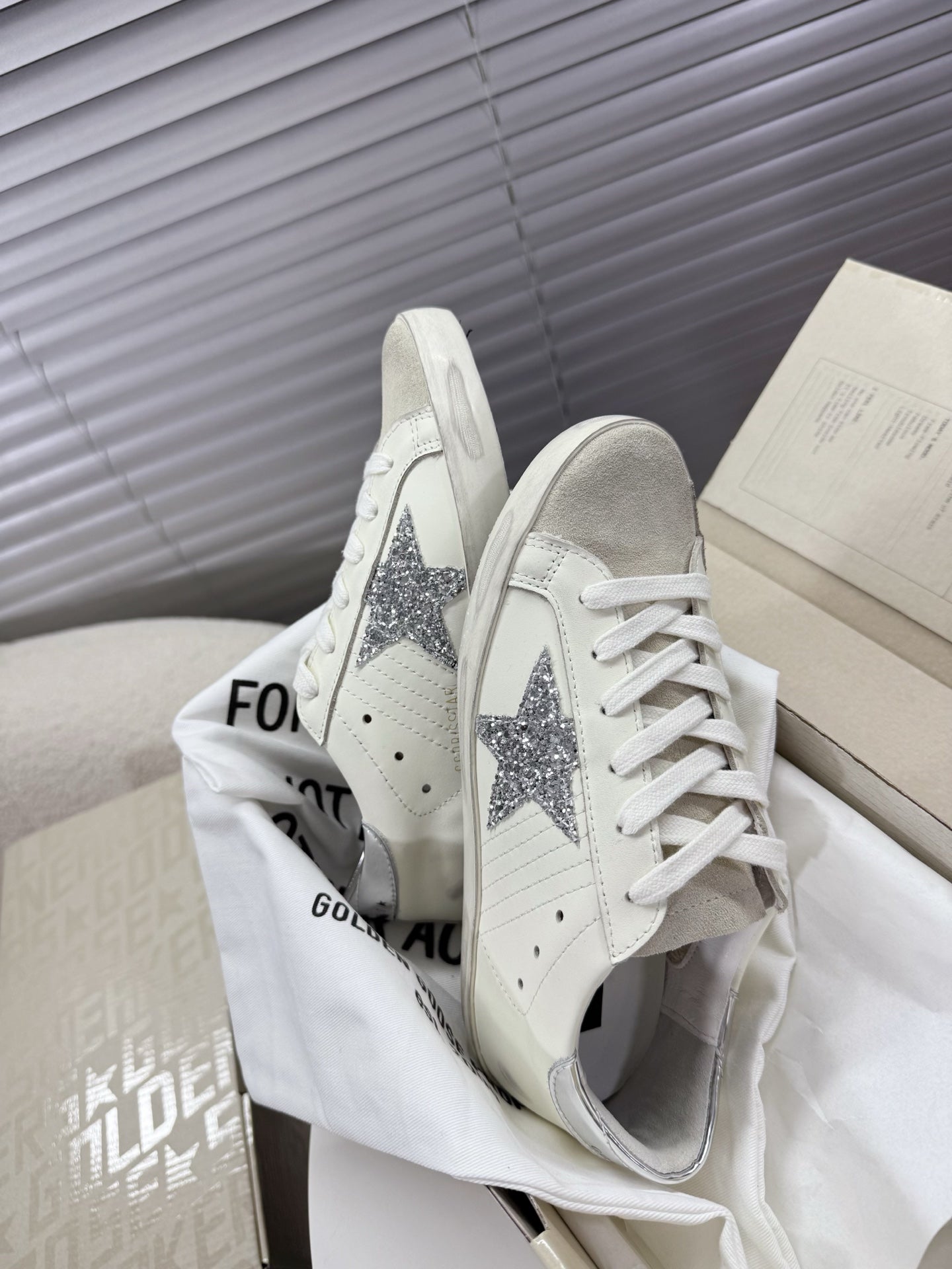 LuxluxHouse Best Quality Shoes Golden Goose