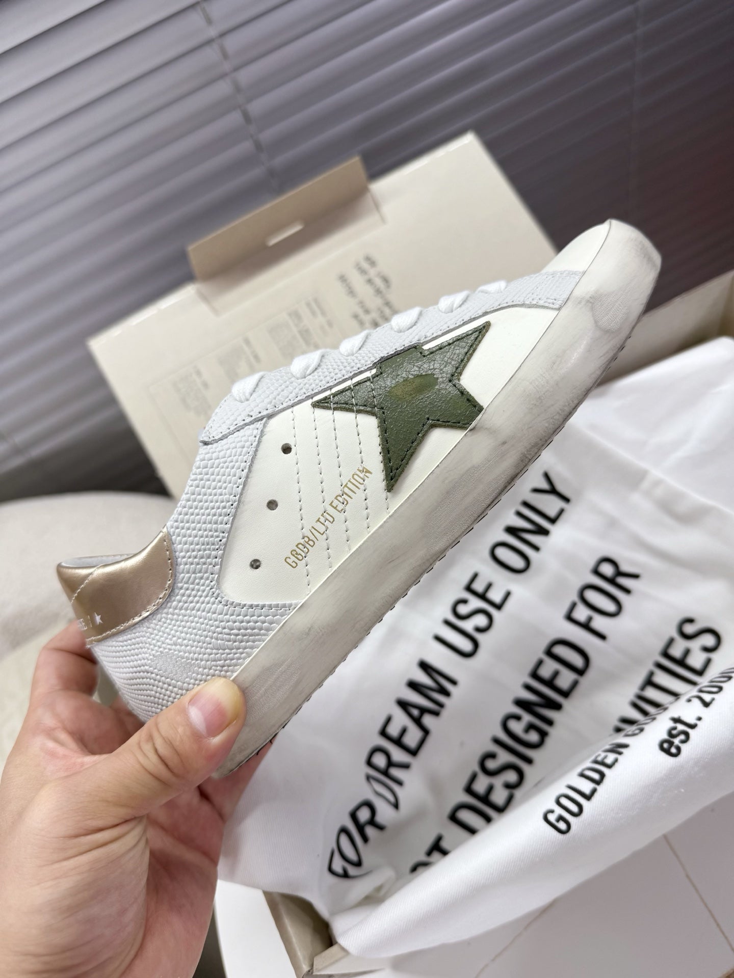 LuxluxHouse Best Quality Shoes Golden Goose