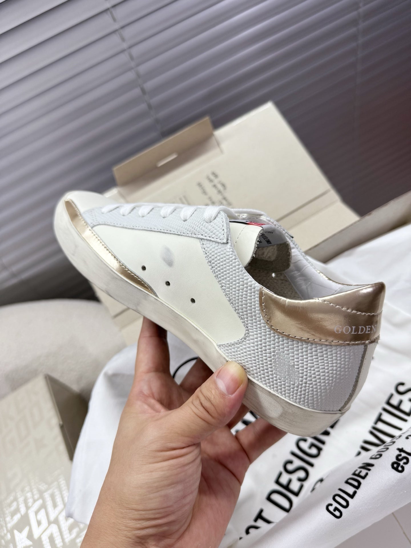 LuxluxHouse Best Quality Shoes Golden Goose