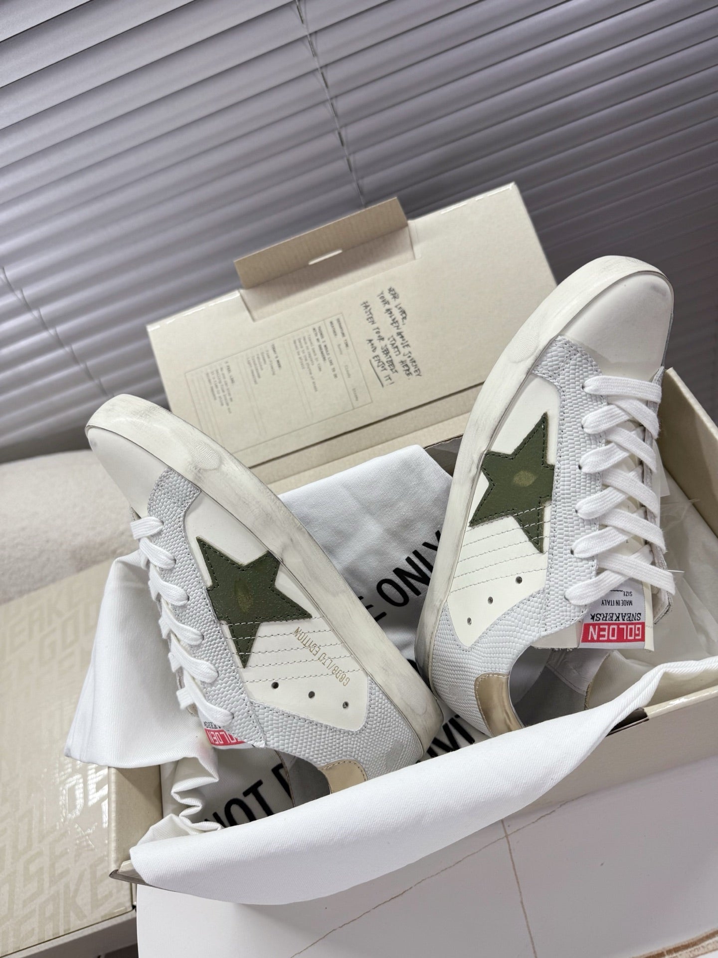LuxluxHouse Best Quality Shoes Golden Goose