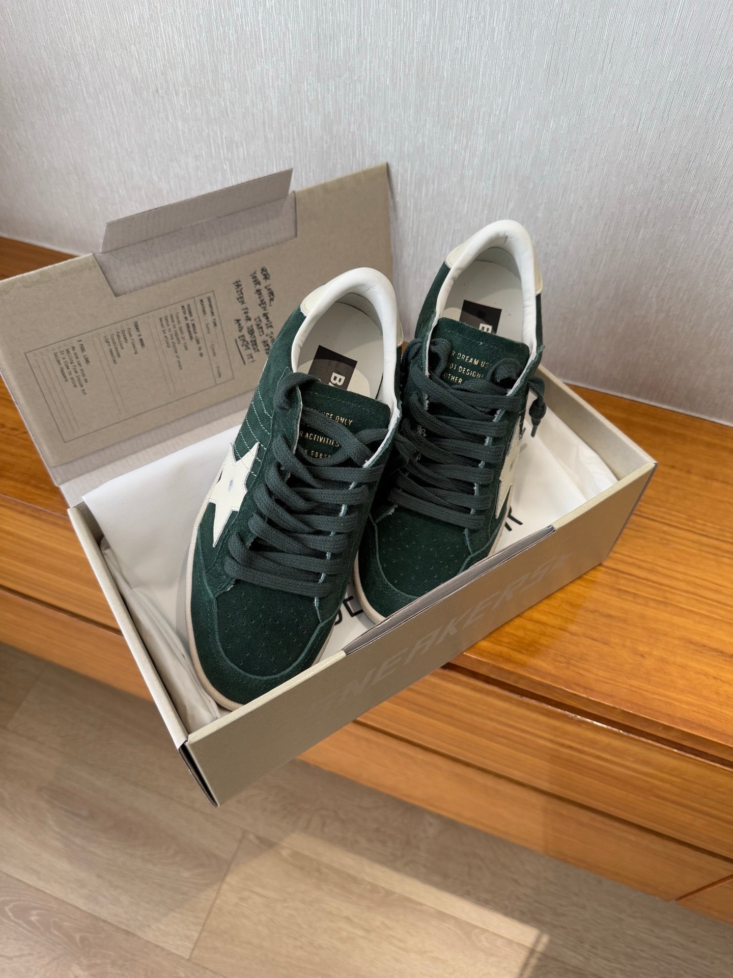 LuxluxHouse Best Quality Shoes Golden Goose