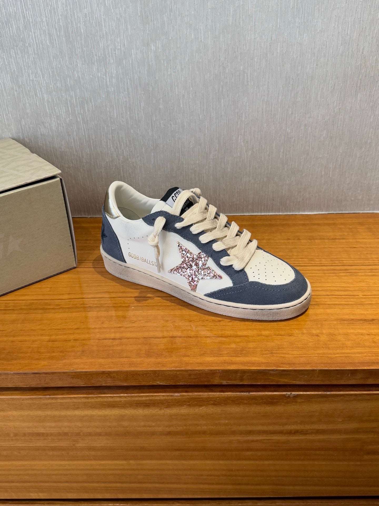 LuxluxHouse Best Quality Shoes Golden Goose