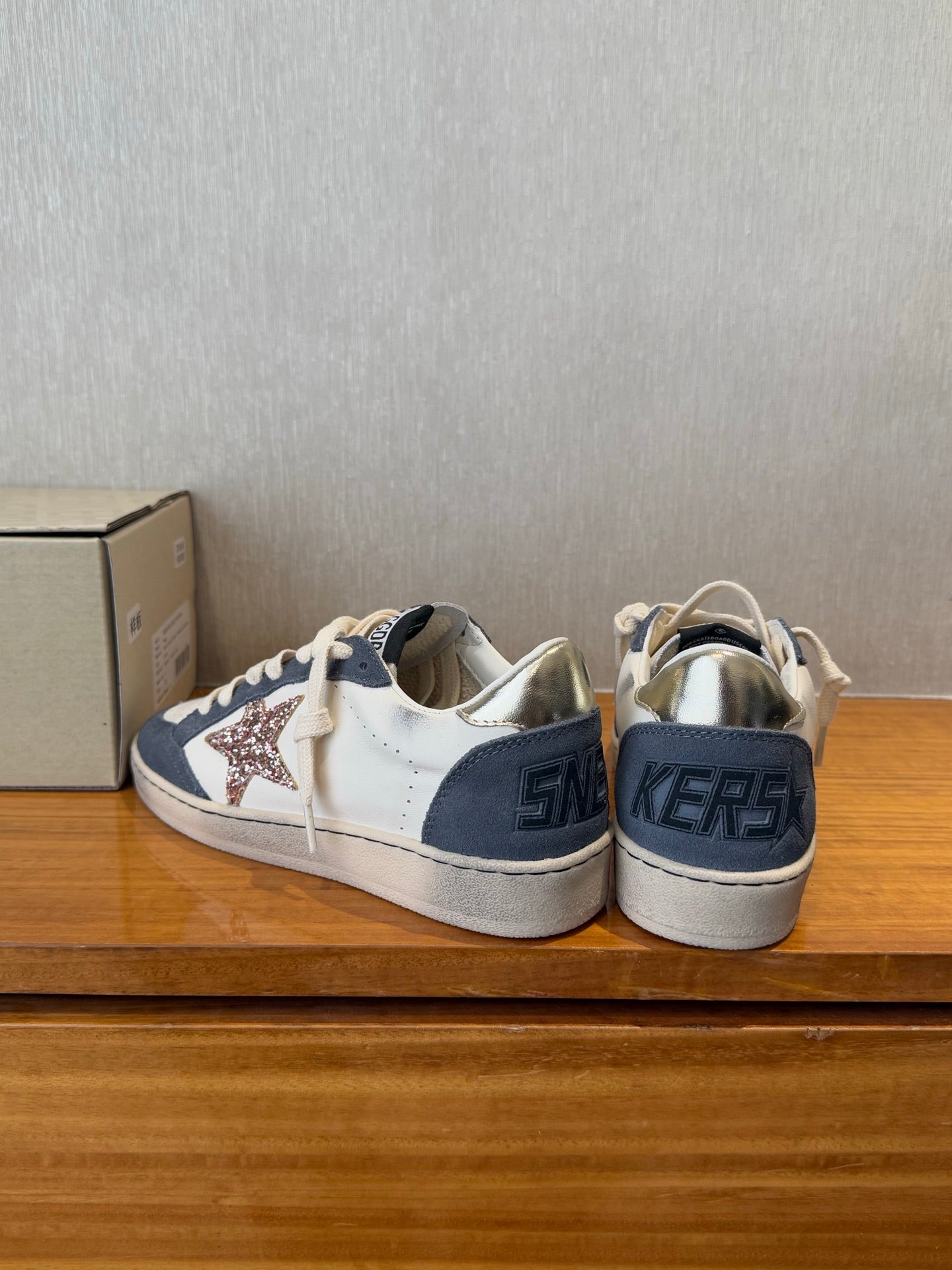 LuxluxHouse Best Quality Shoes Golden Goose